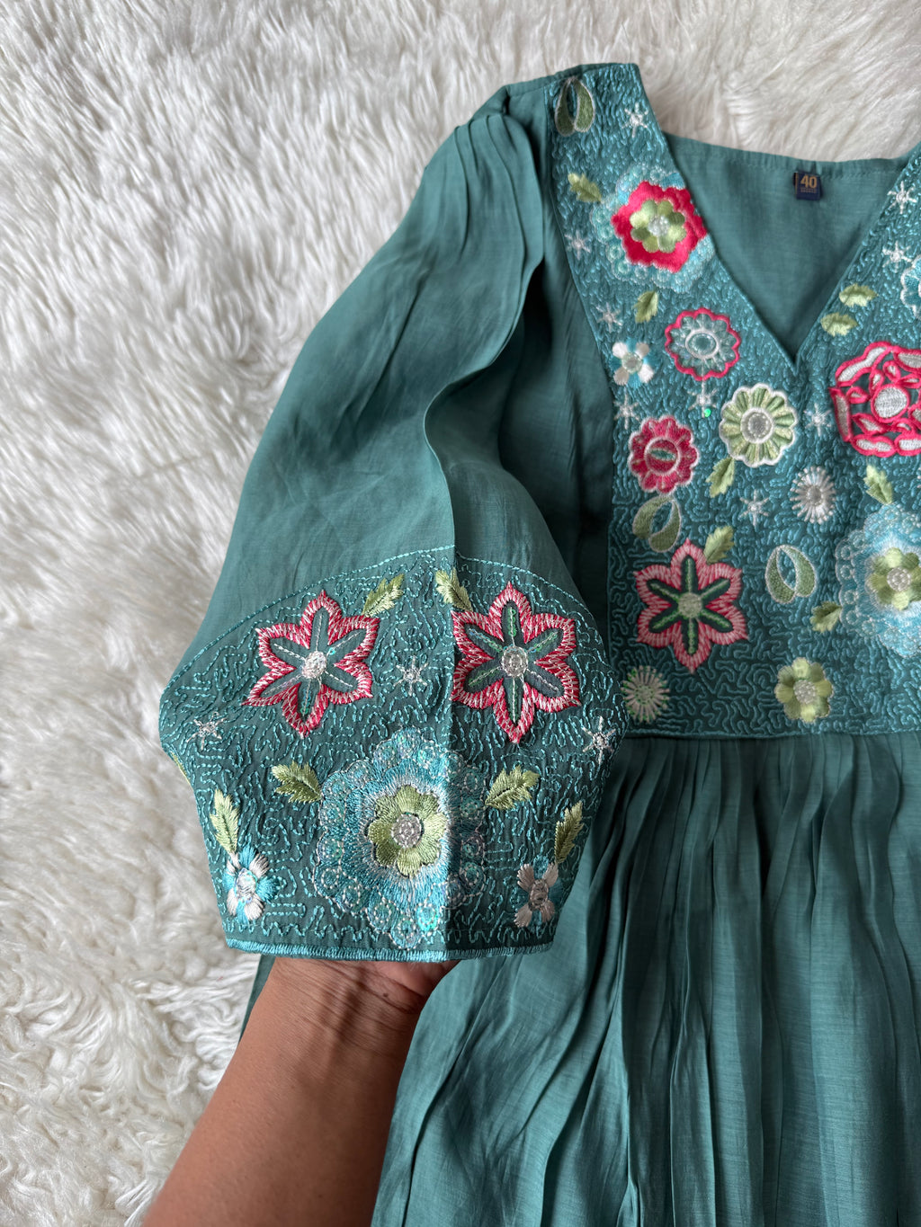 Mul Chanderi Kurti Pant Dupatta Set