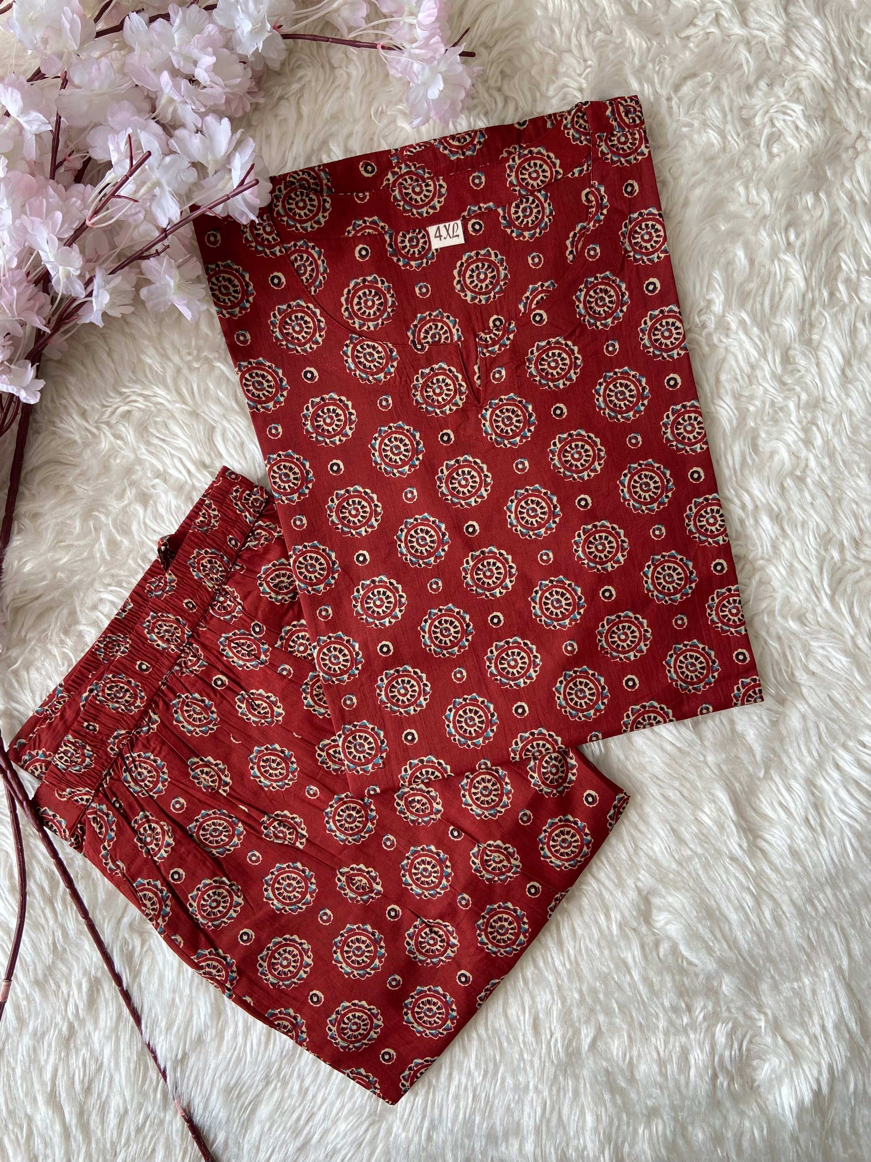 “Plus Size” Lounge Wear