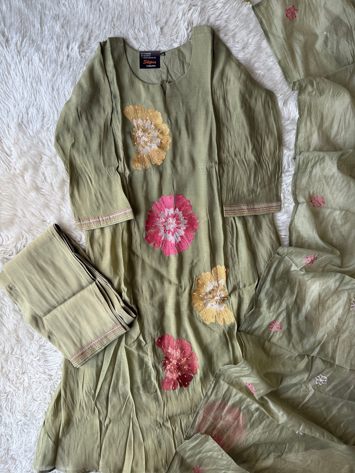 Mul Chanderi Kurti Pant Dupatta Set
