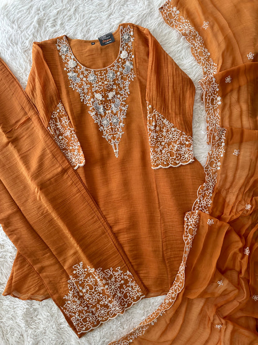 Mul Chanderi Kurti Pant Dupatta Set