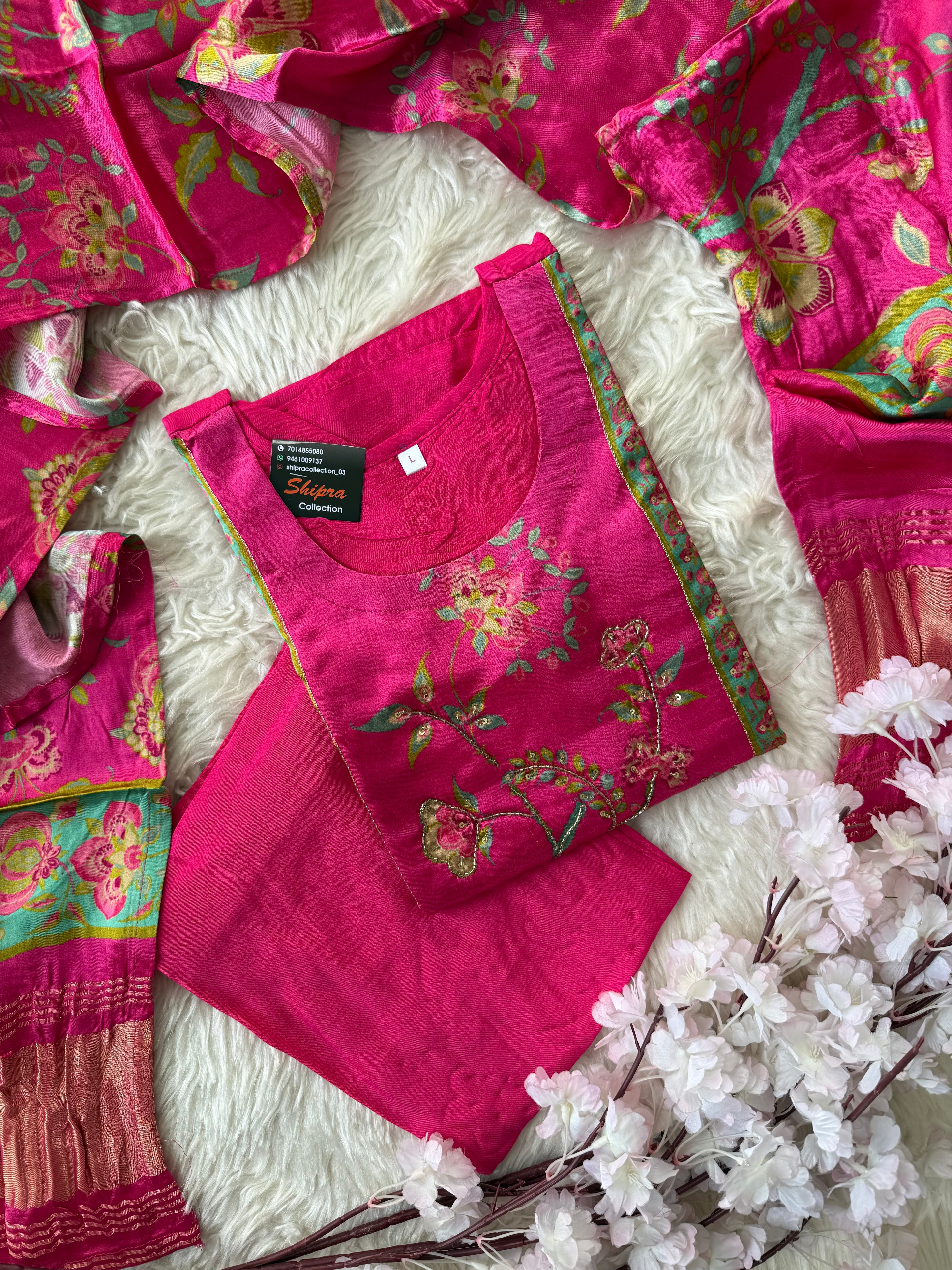 Gazi Silk Kurti Pant Dupatta Set