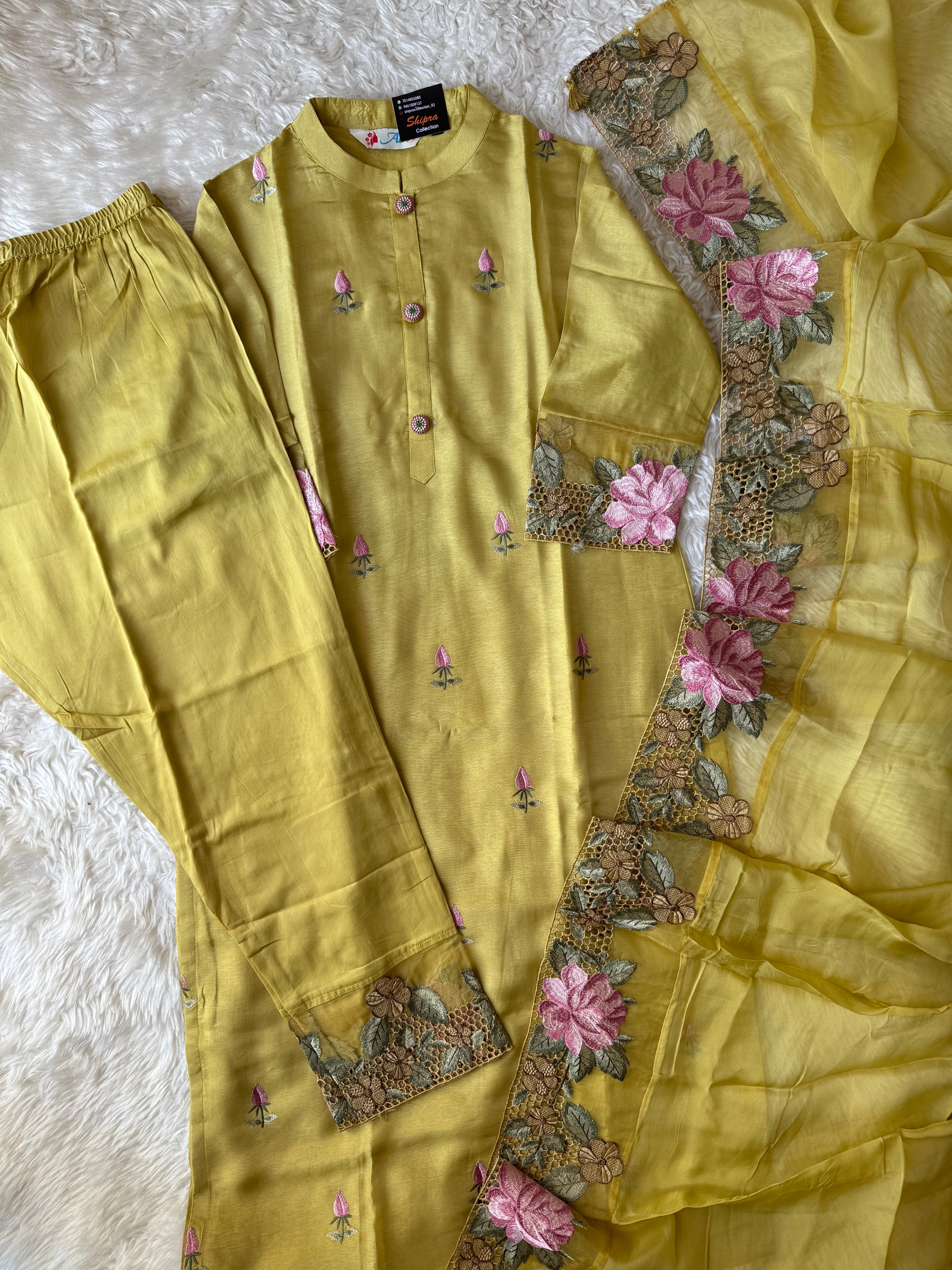 Dola Silk Kurti Pant Dupatta Set