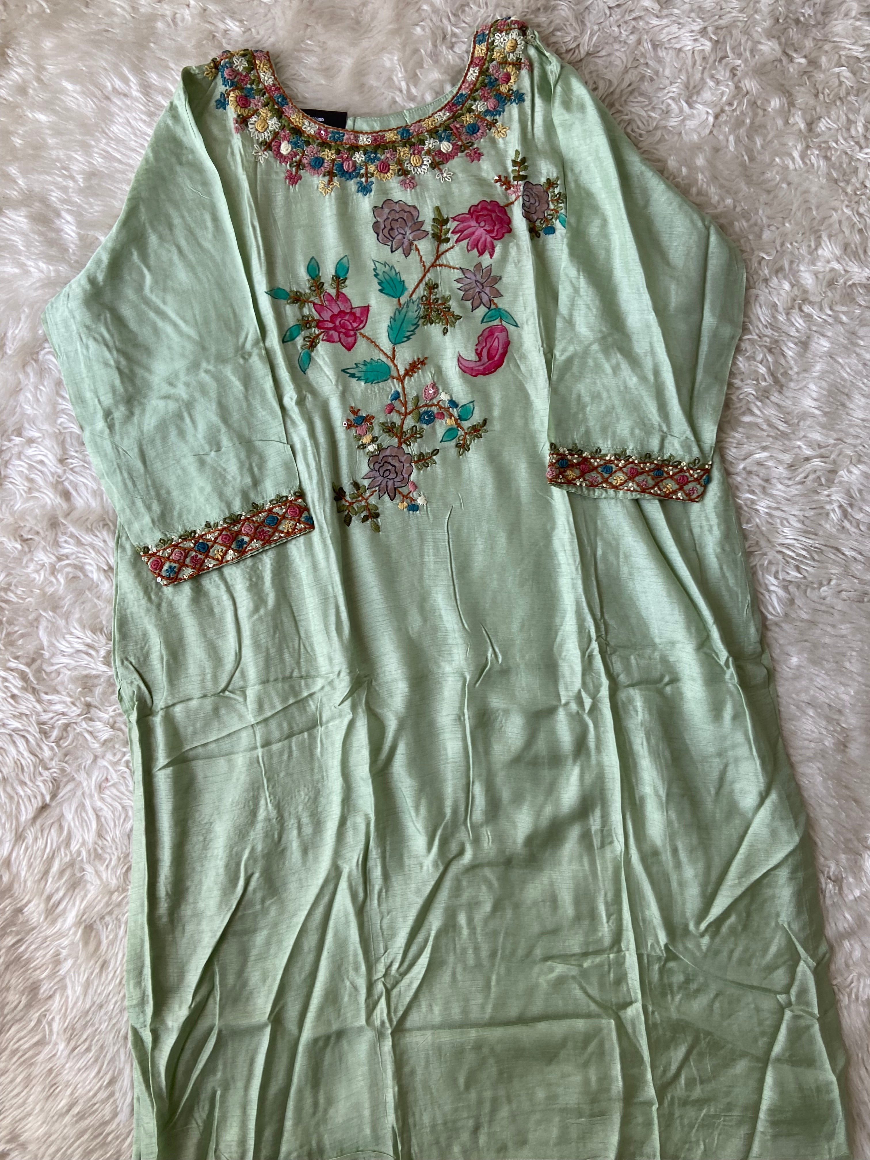 “Plus size” Dola Silk Embroidery Kurti Pant Dupatta Set