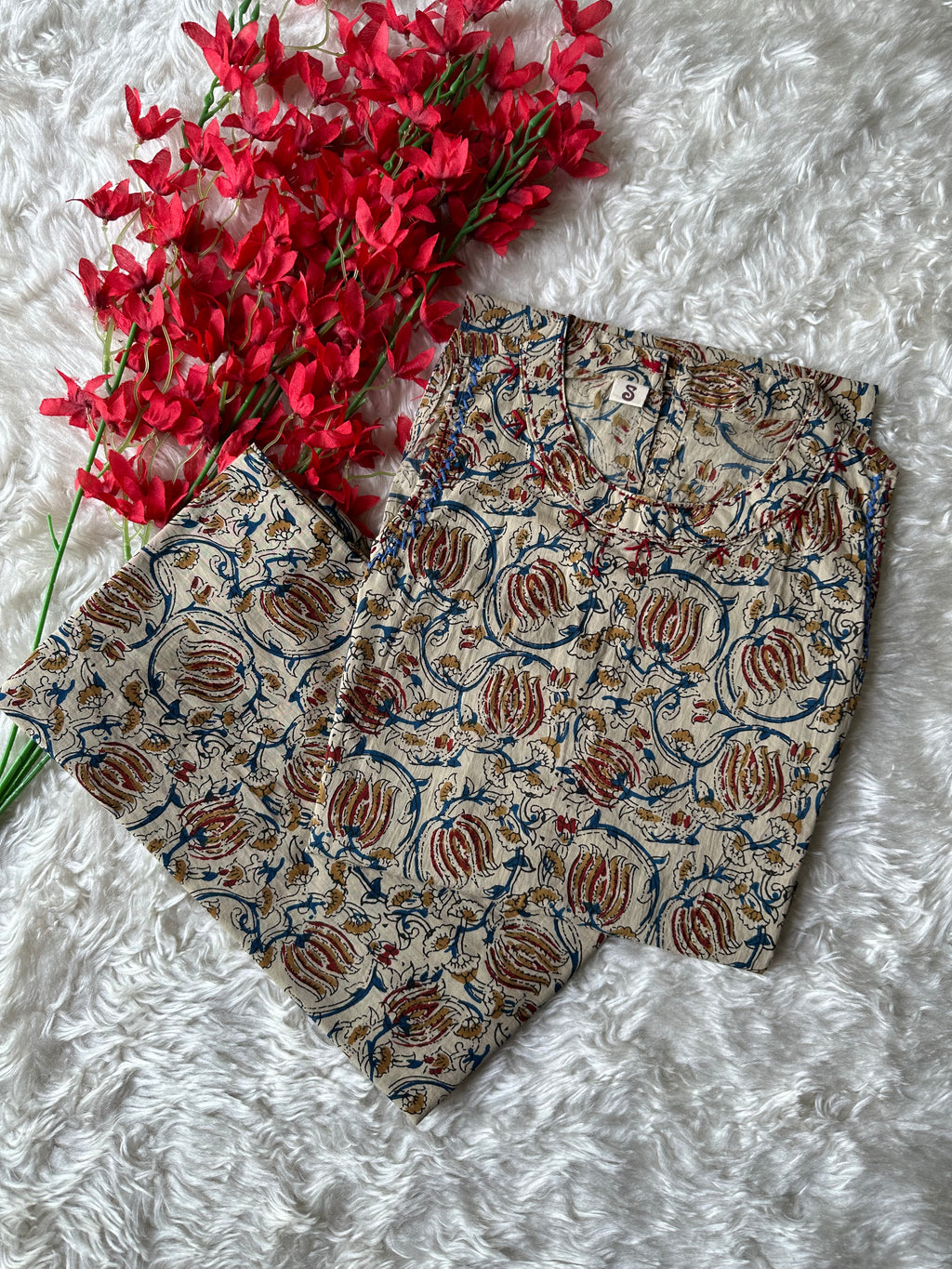 Pure Cotton Sleeveless Kurti Pant Set