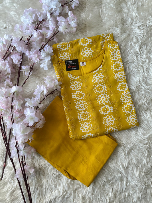 Stock Clearance 🚨 Rayon Kurti Pant Set