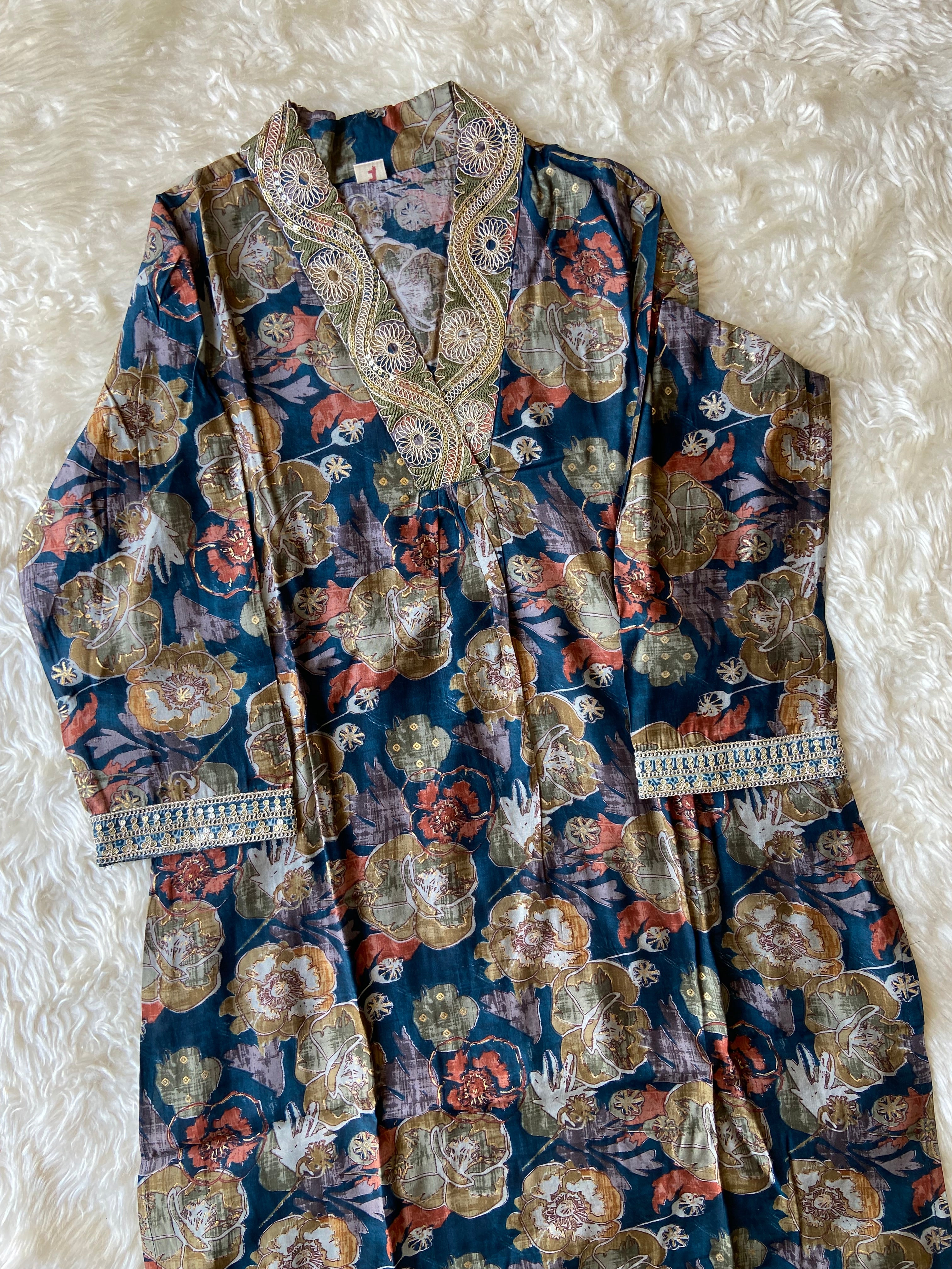 Muslin Silk Kurti Pant Dupatta Set