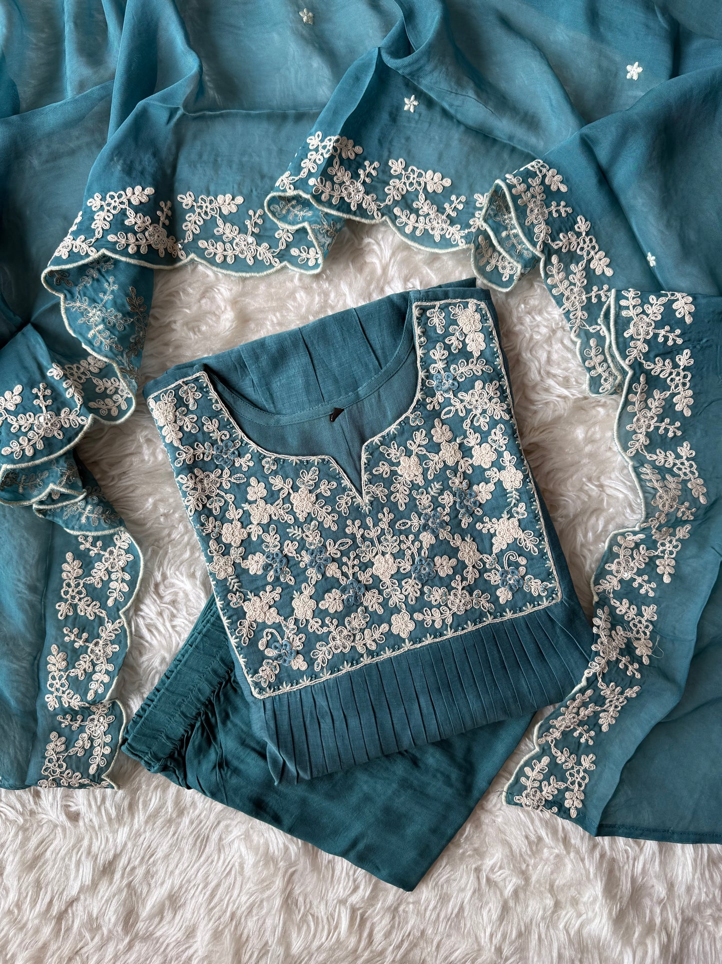 Mul Chanderi Kurti Pant Dupatta Set