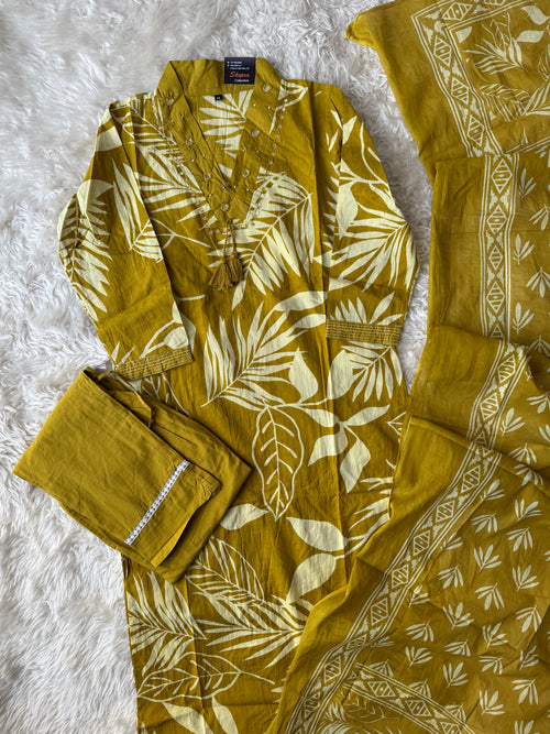 Budget Friendly Kurti Pant Dupatta Set