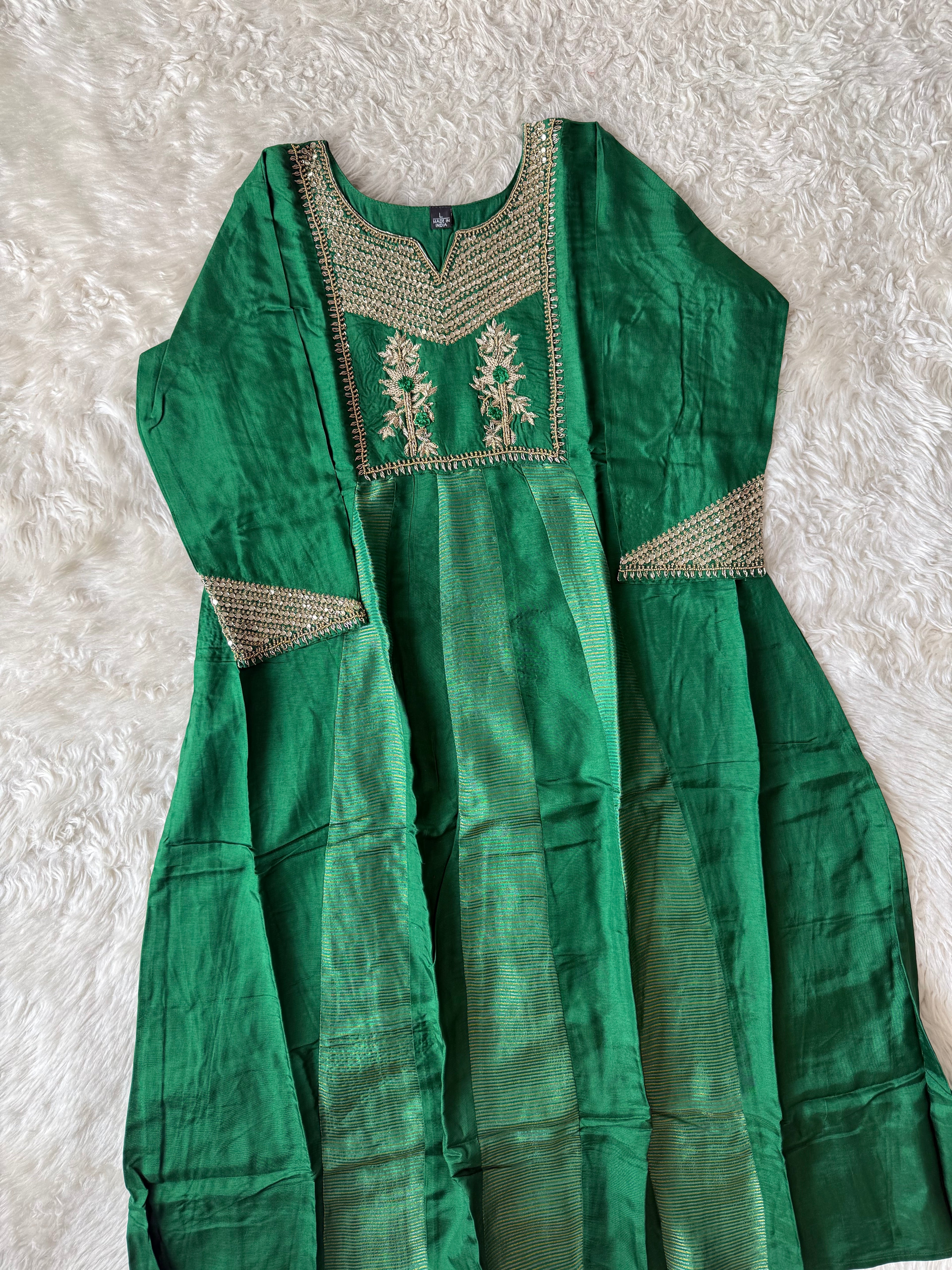 Dola Silk Kurti Pant Dupatta Set