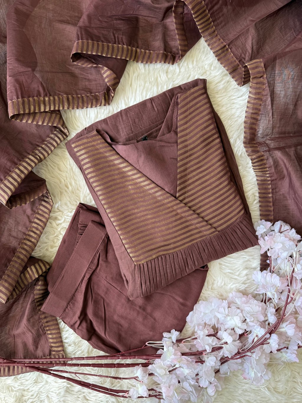 Mul Chanderi Kurti Pant Dupatta Set