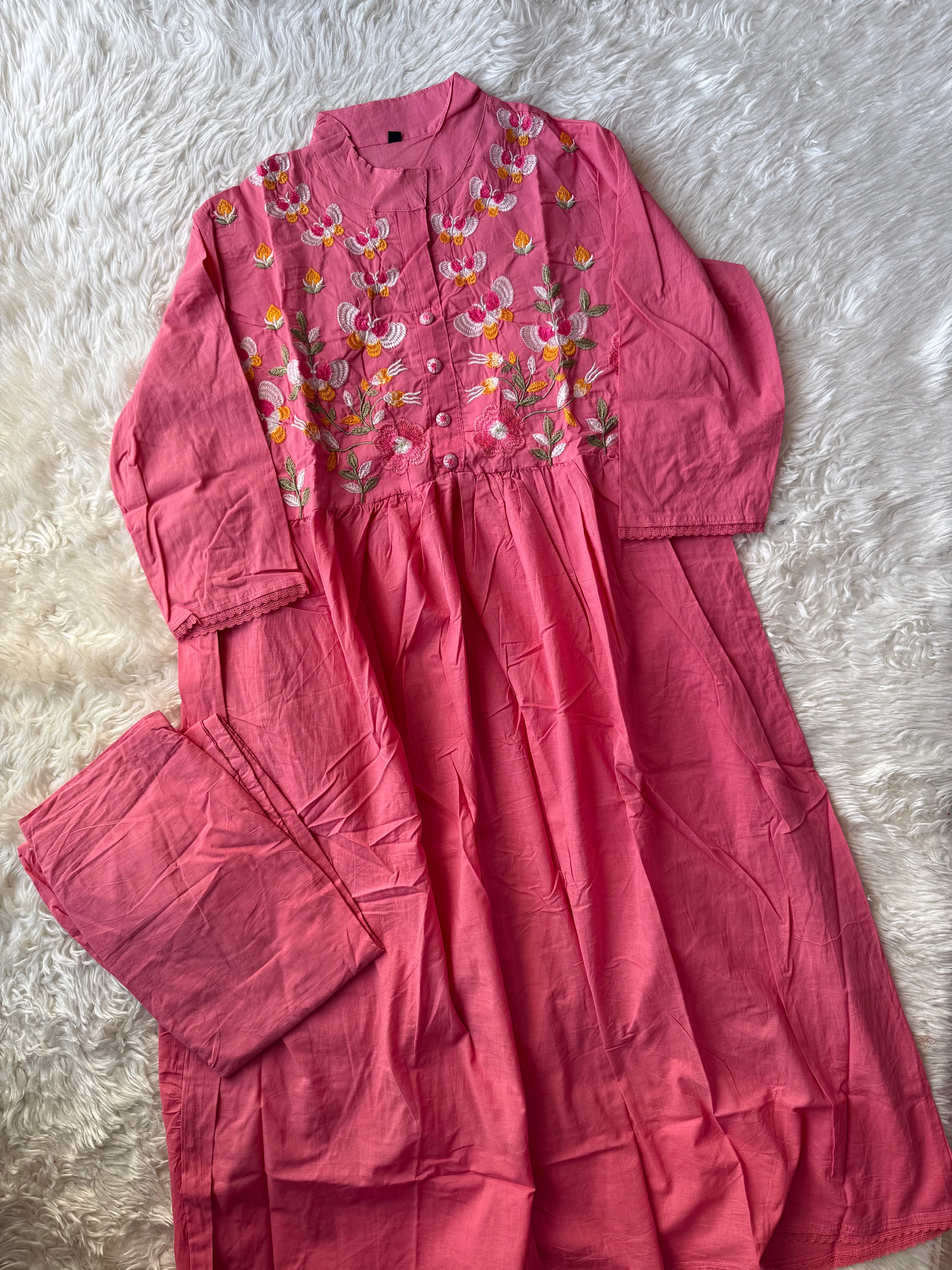 Cotton Thread Work Kurti Pant Set