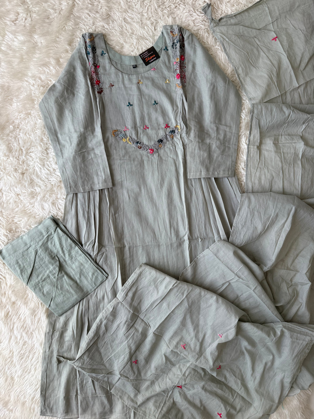 Mul Chanderi Kurti Pant Dupatta Set