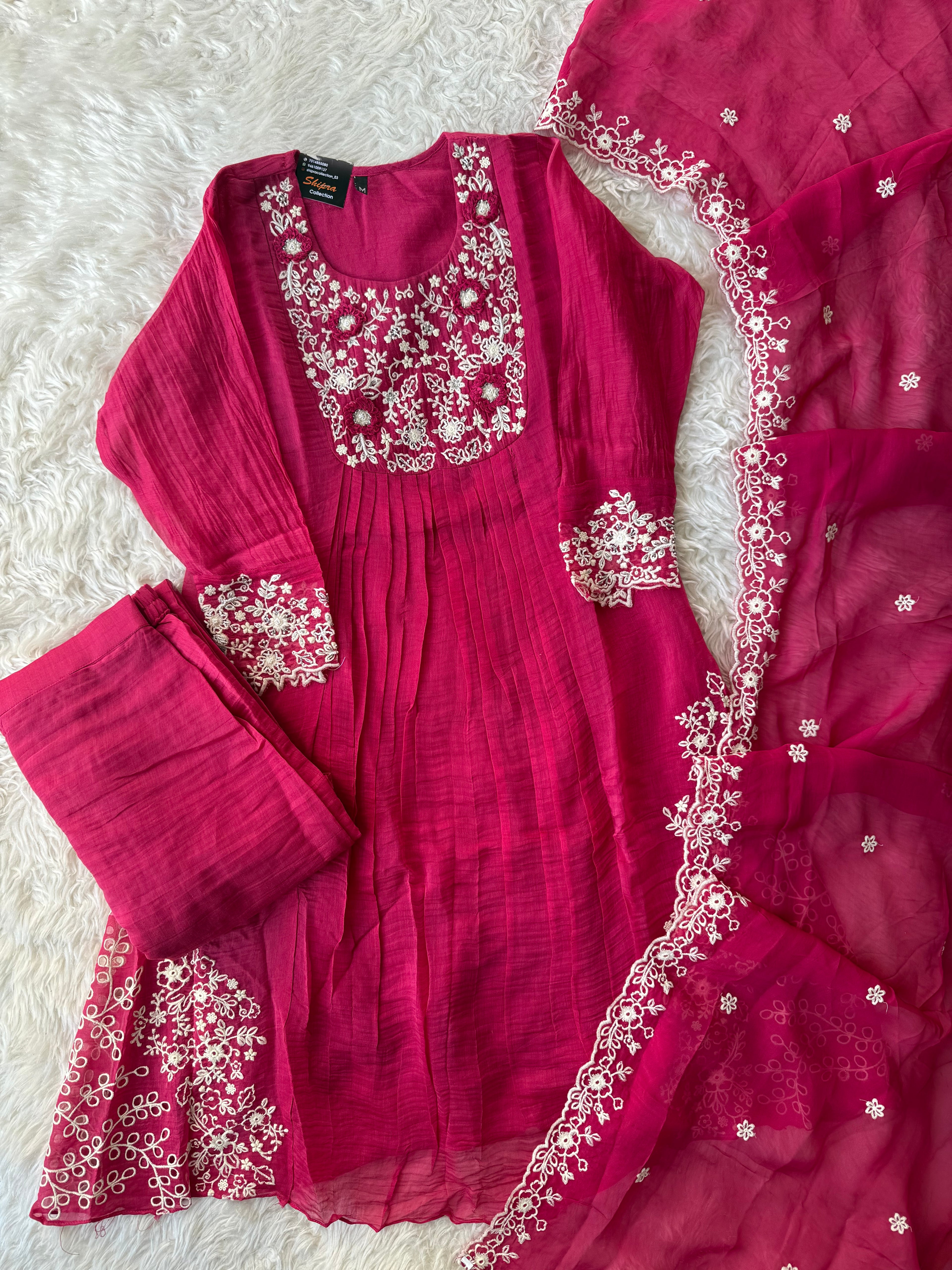 Mul Chanderi Kurti Pant Dupatta Set