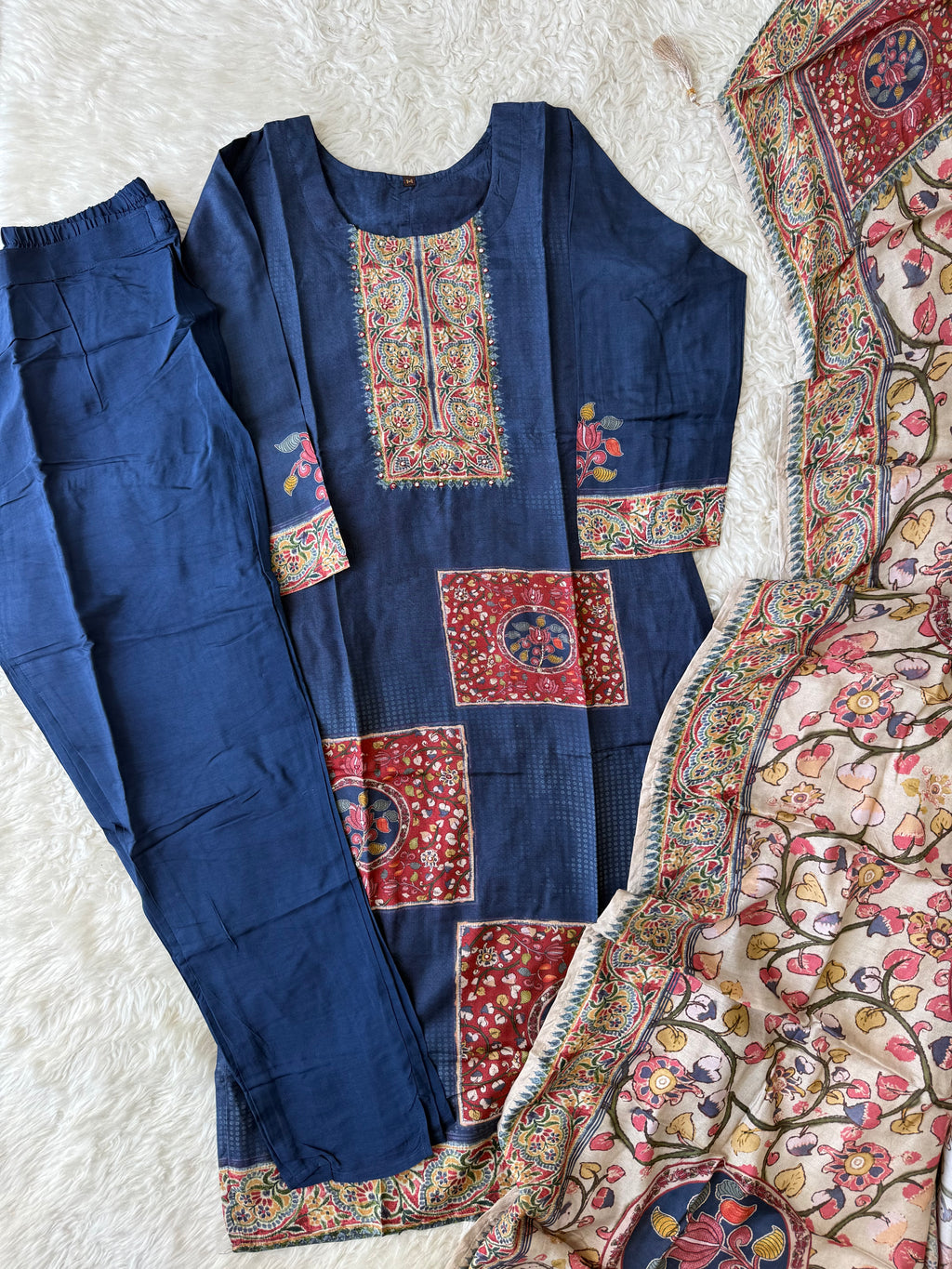 Premium Muslin Silk Kurti Pant Dupatta Set