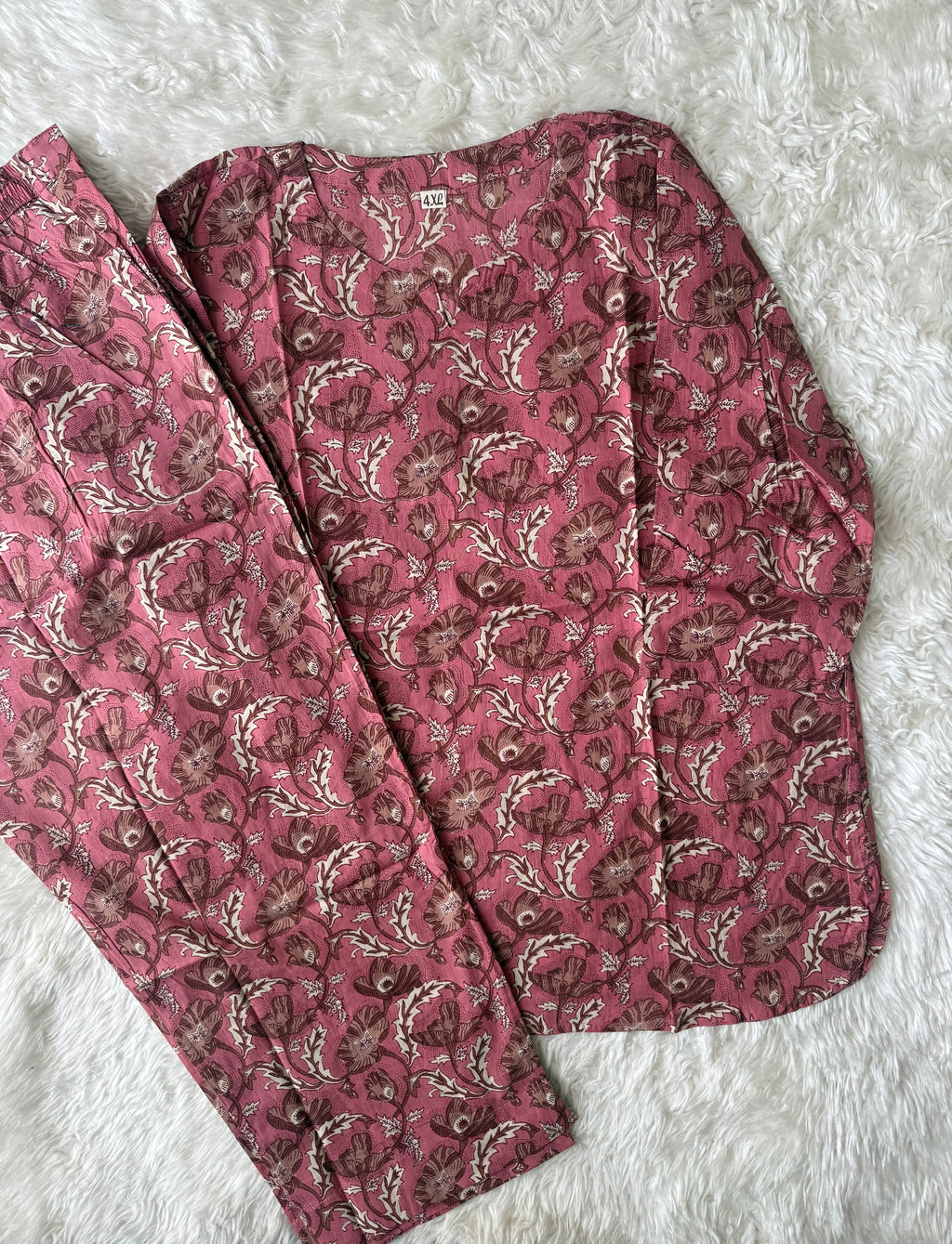 “Plus Size” Lounge Wear