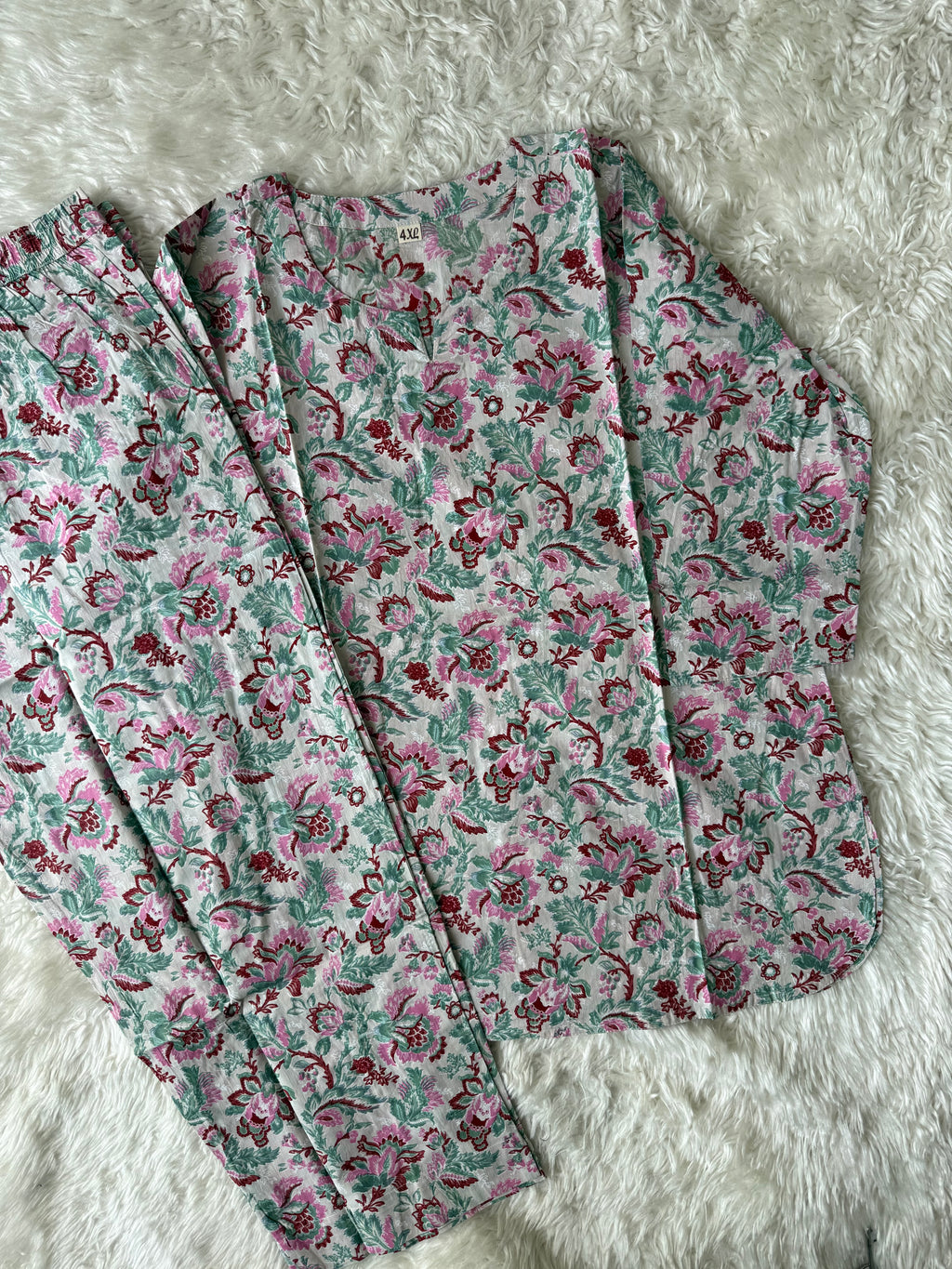 “Plus Size” Lounge Wear