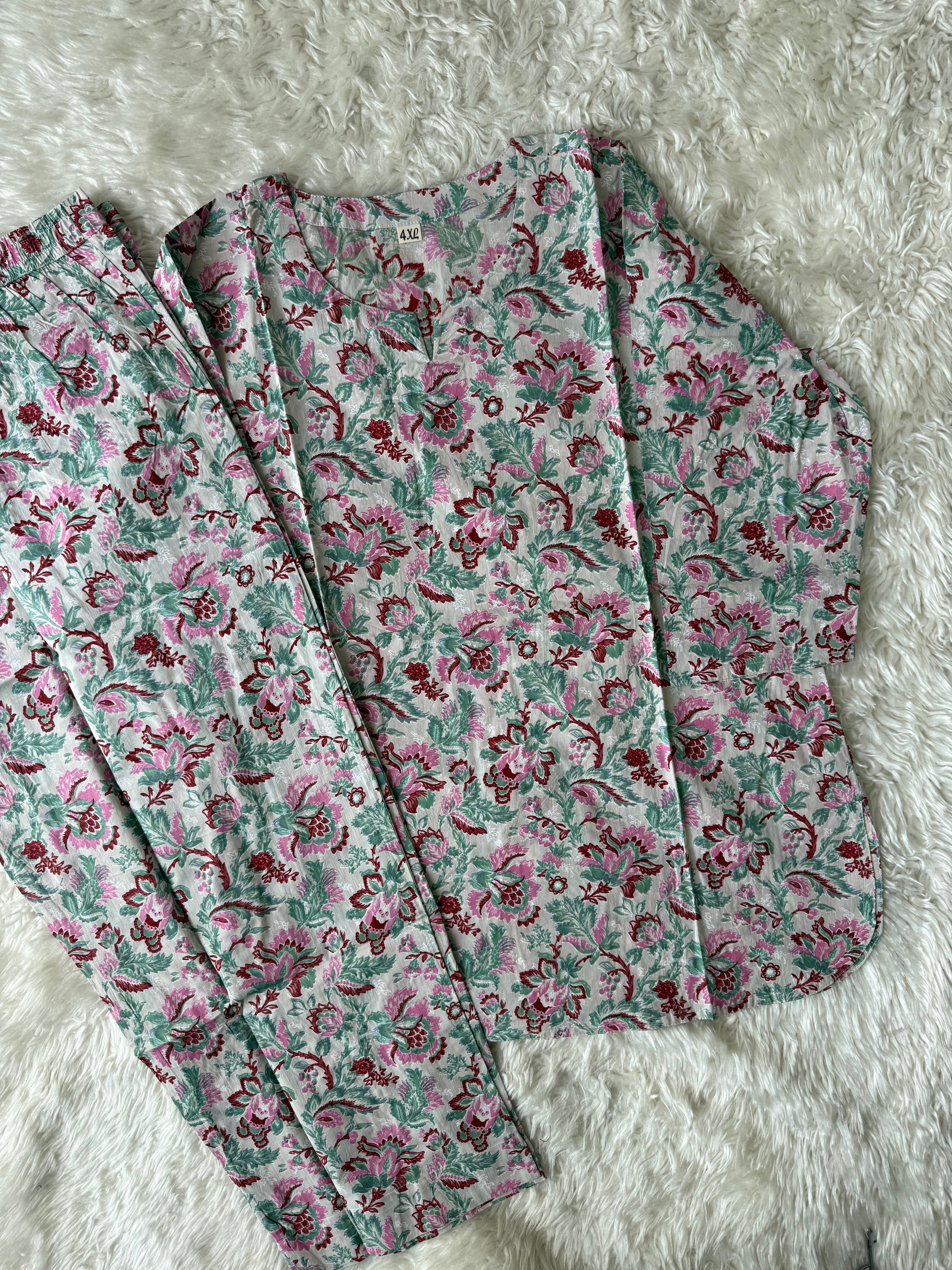 “Plus Size” Lounge Wear