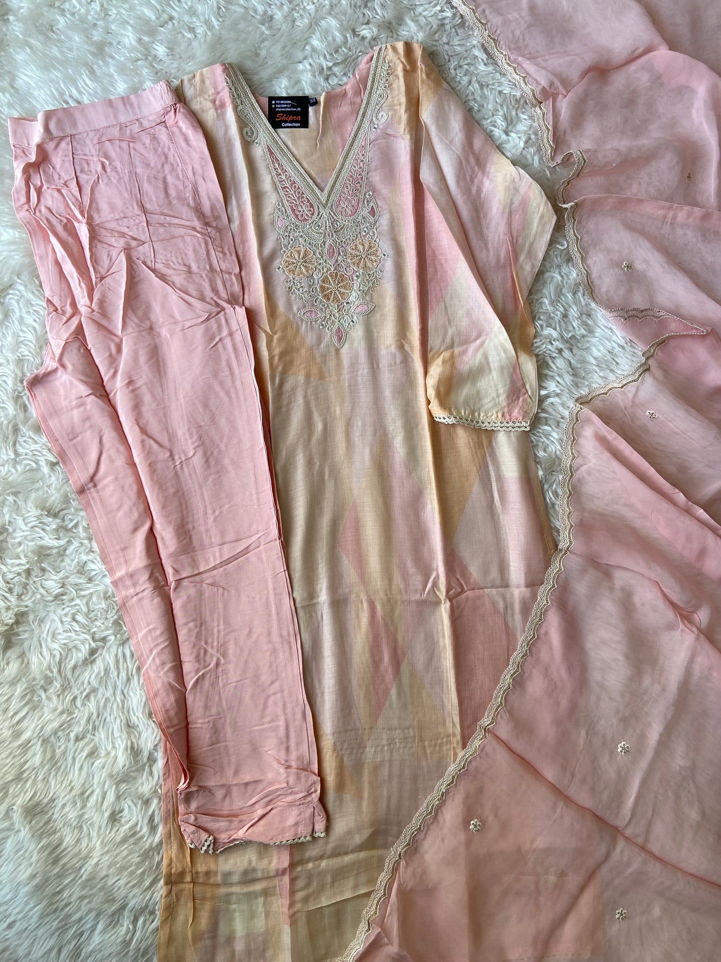 Mul Silk Kurti Pant Dupatta Set