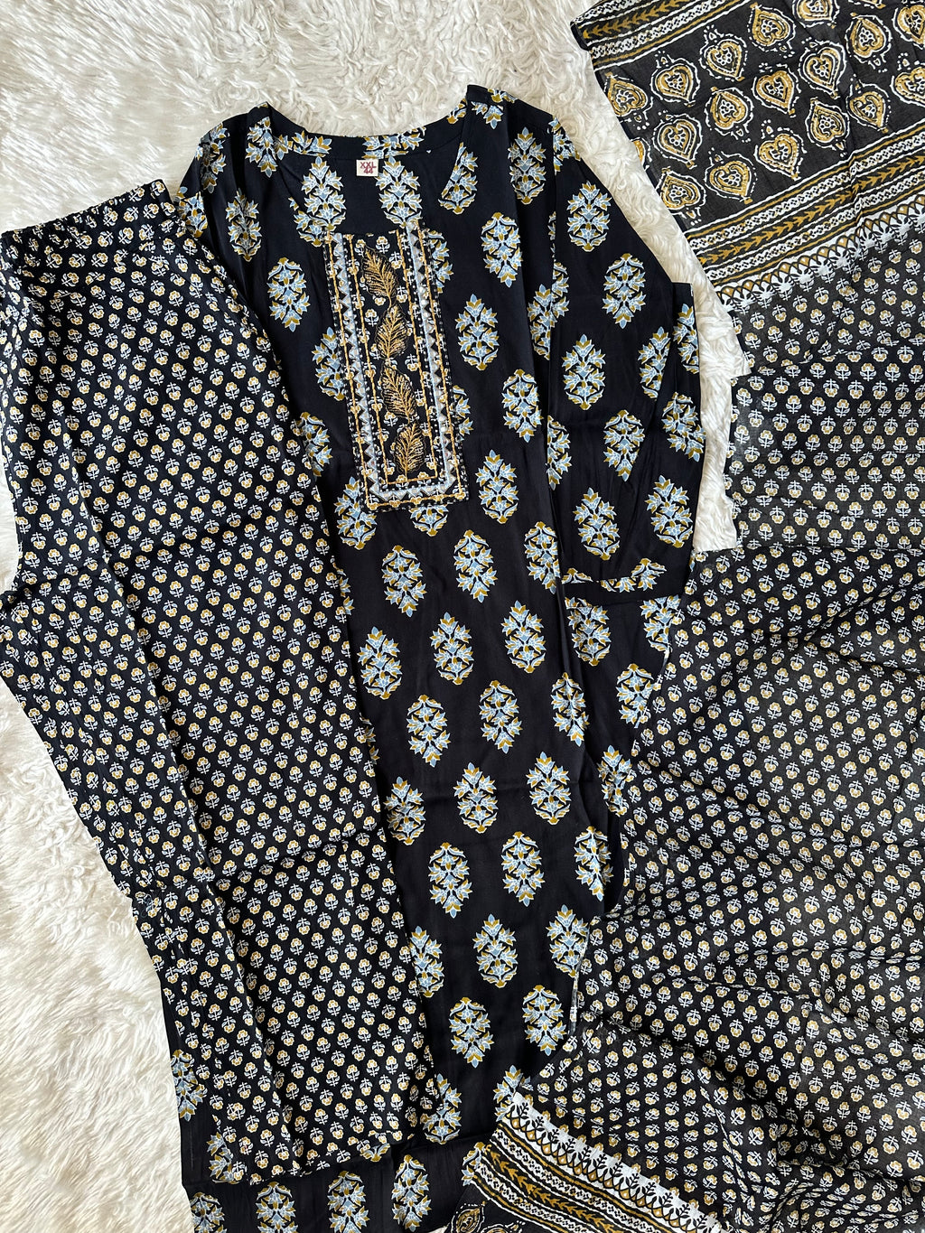 Rayon Kurti Pant Dupatta Set