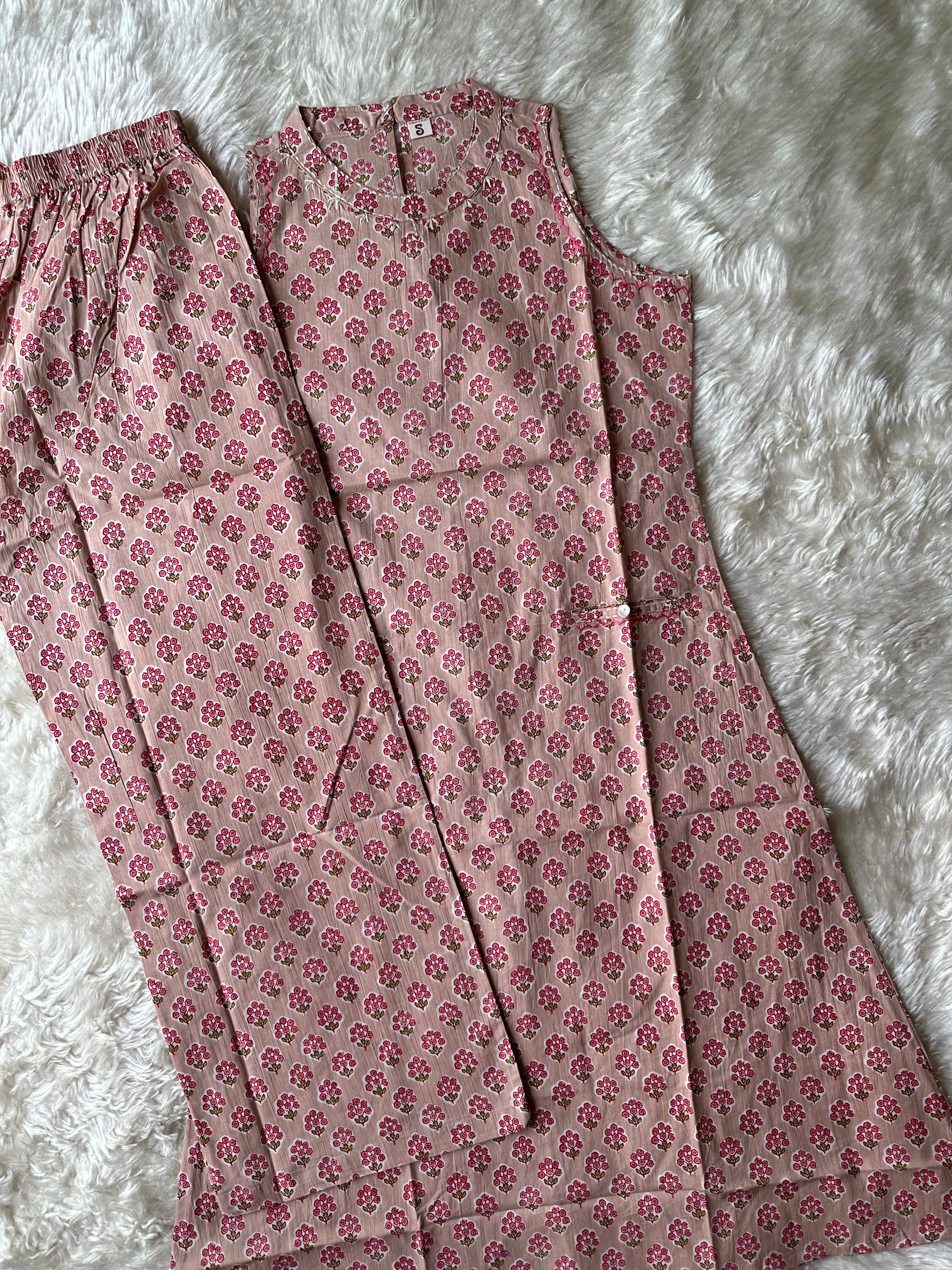 Pure Cotton Sleeveless Kurti Pant Set