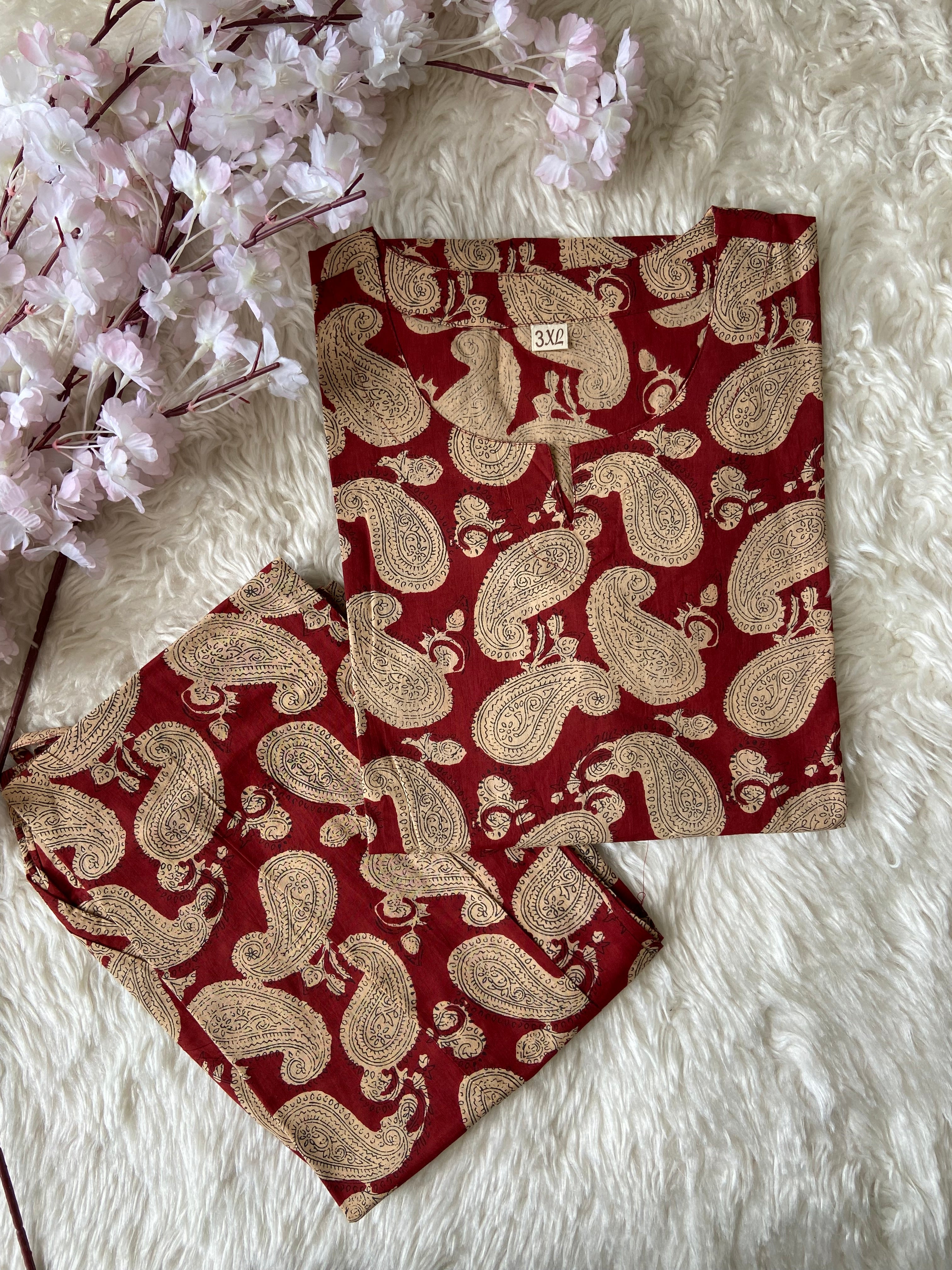 “Plus Size” Lounge Wear