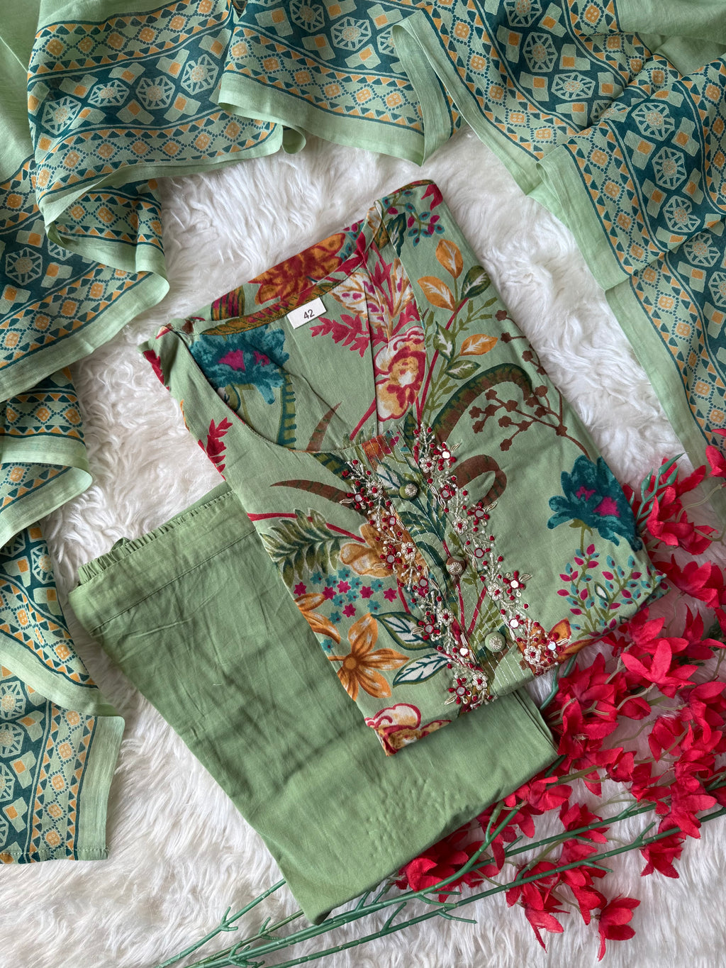 Breathable Cotton Kurti Pant Cotton Dupatta Set