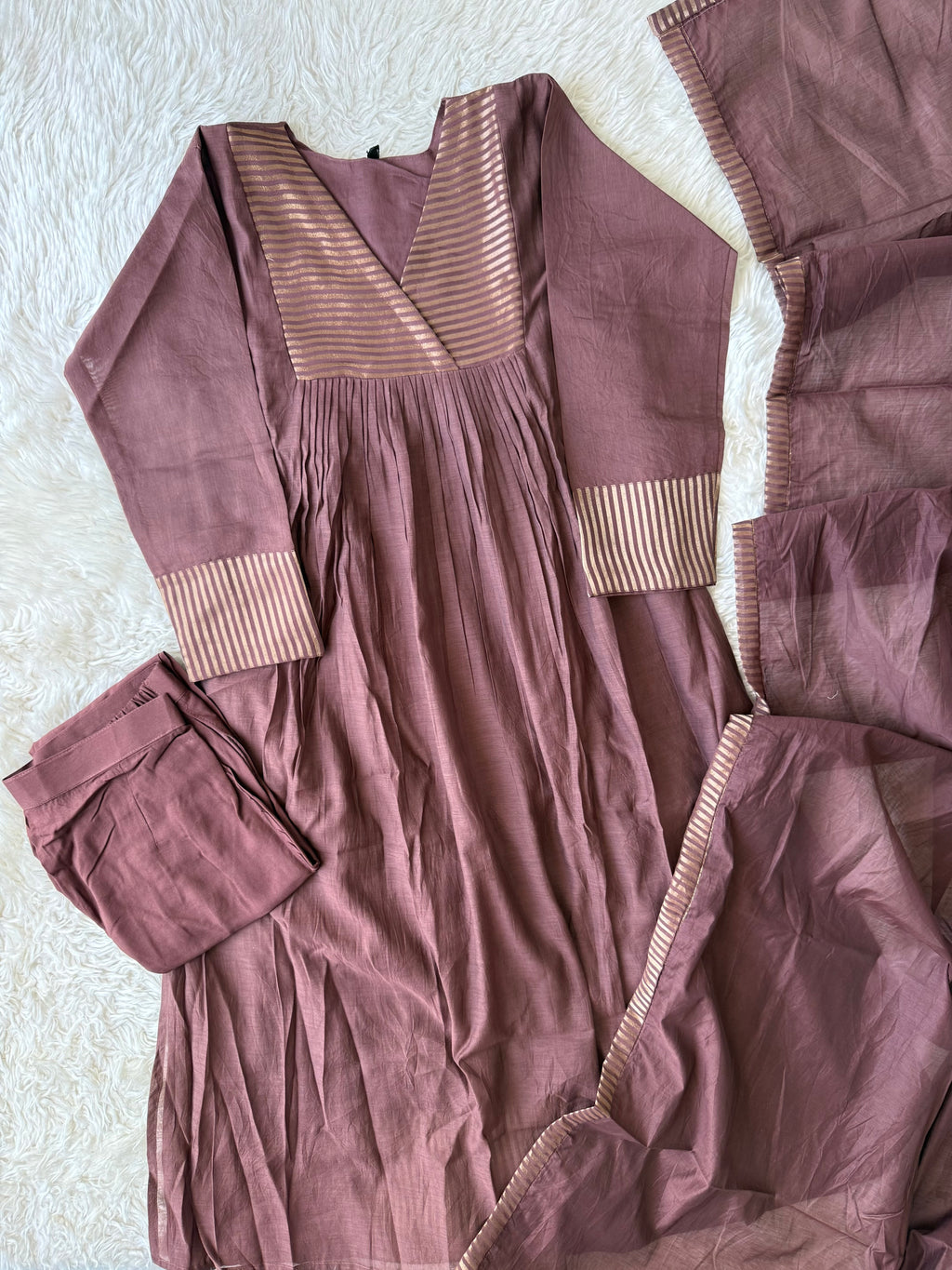 Mul Chanderi Kurti Pant Dupatta Set
