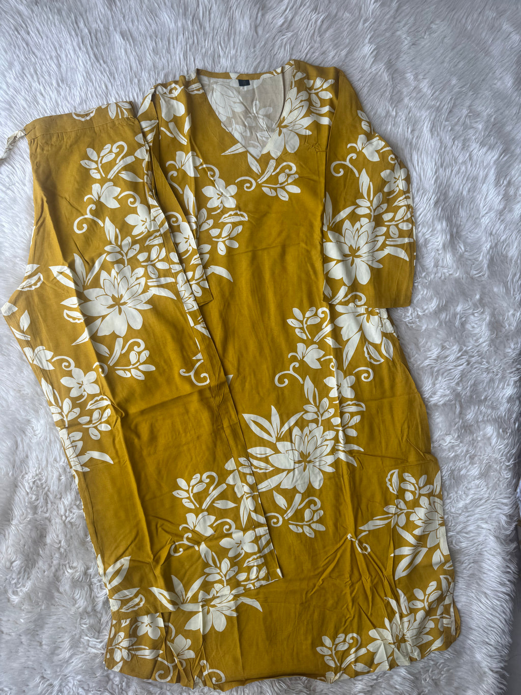 Makhan Fabric feel💕 Kurti Plazo Set