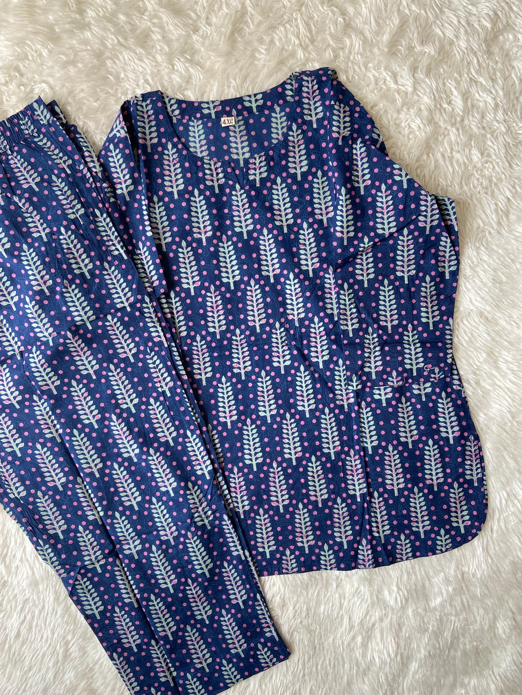“Plus Size” Lounge Wear