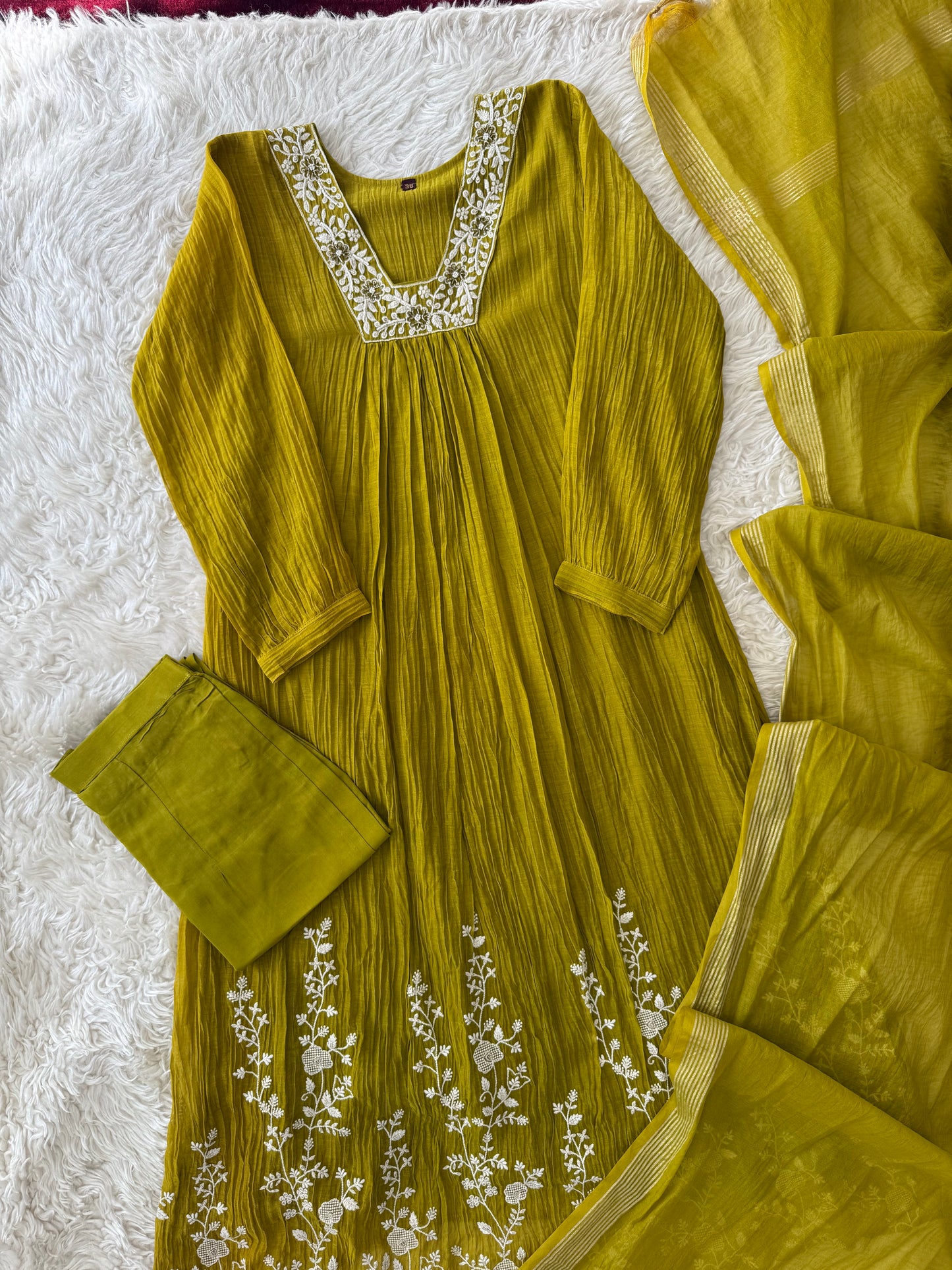 Mul Chanderi Kurti Pant Dupatta Set