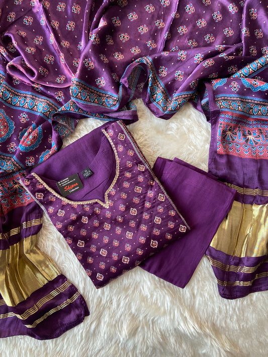 Gazi Silk Kurti Pant Dupatta Set