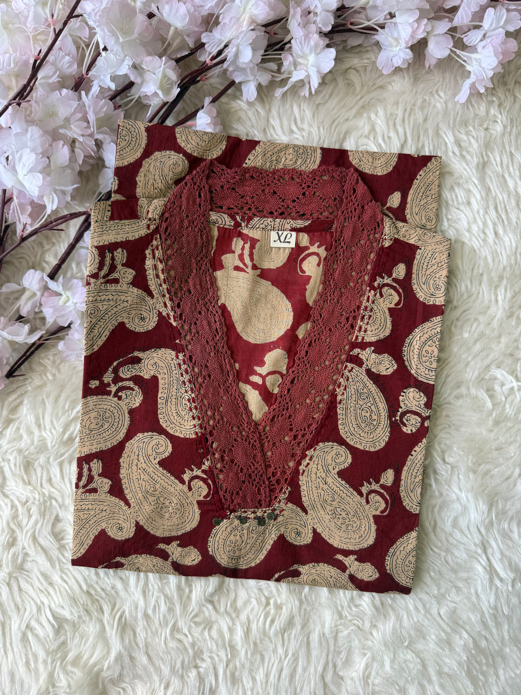 V-Neck Lace Details Kurti