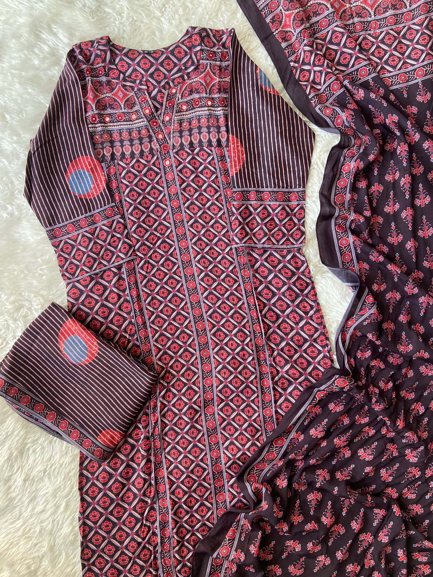 Crepe Silk Kurti Pant Dupatta Set