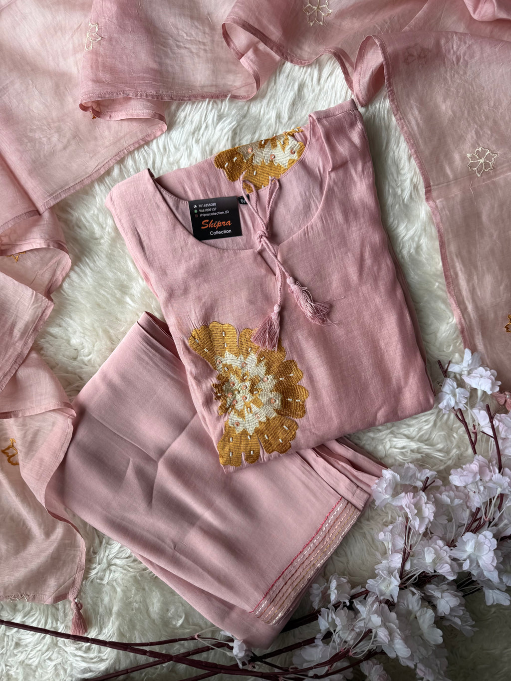 Mul Chanderi Kurti Pant Dupatta Set