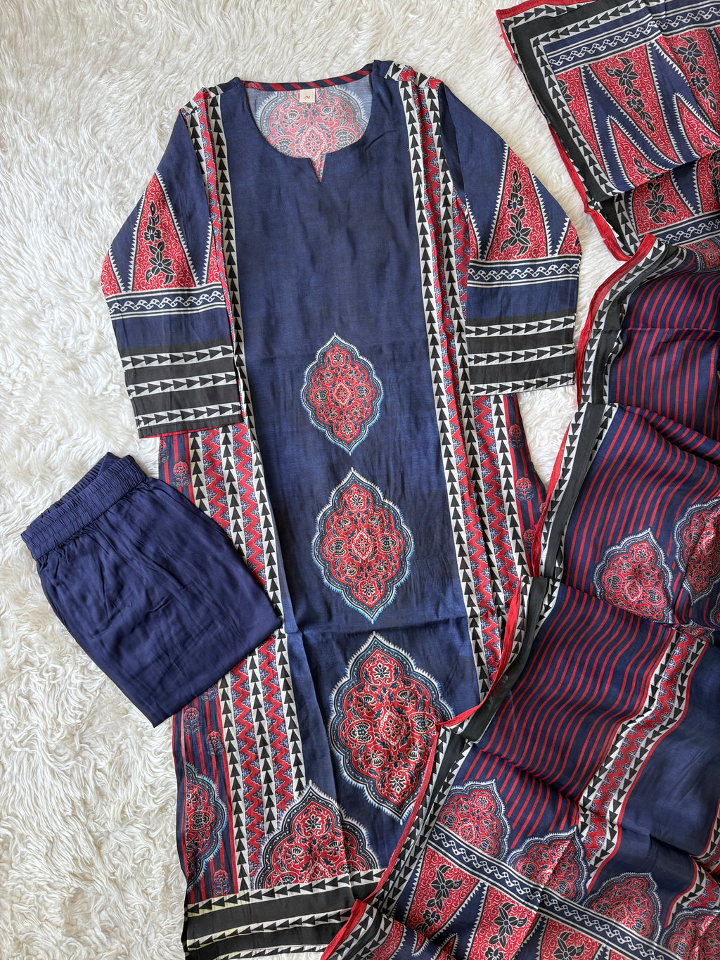 Pure Muslin Silk Kurti Pant Dupatta Set