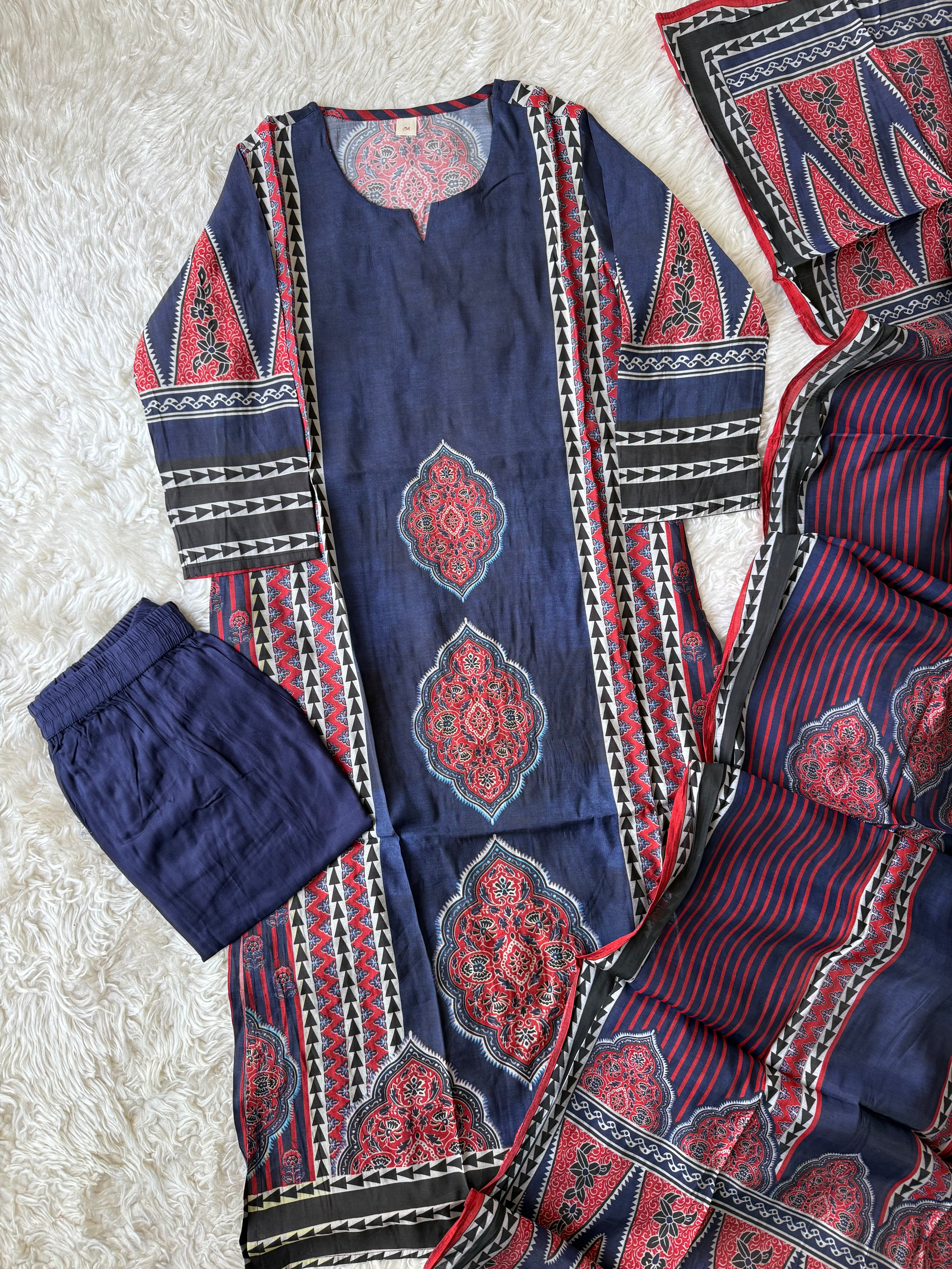 Pure Muslin Silk Kurti Pant Dupatta Set