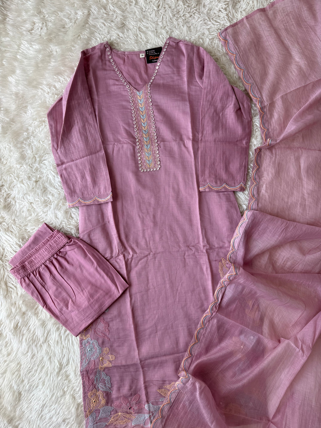 Mul Chanderi Kurti Pant Dupatta Set