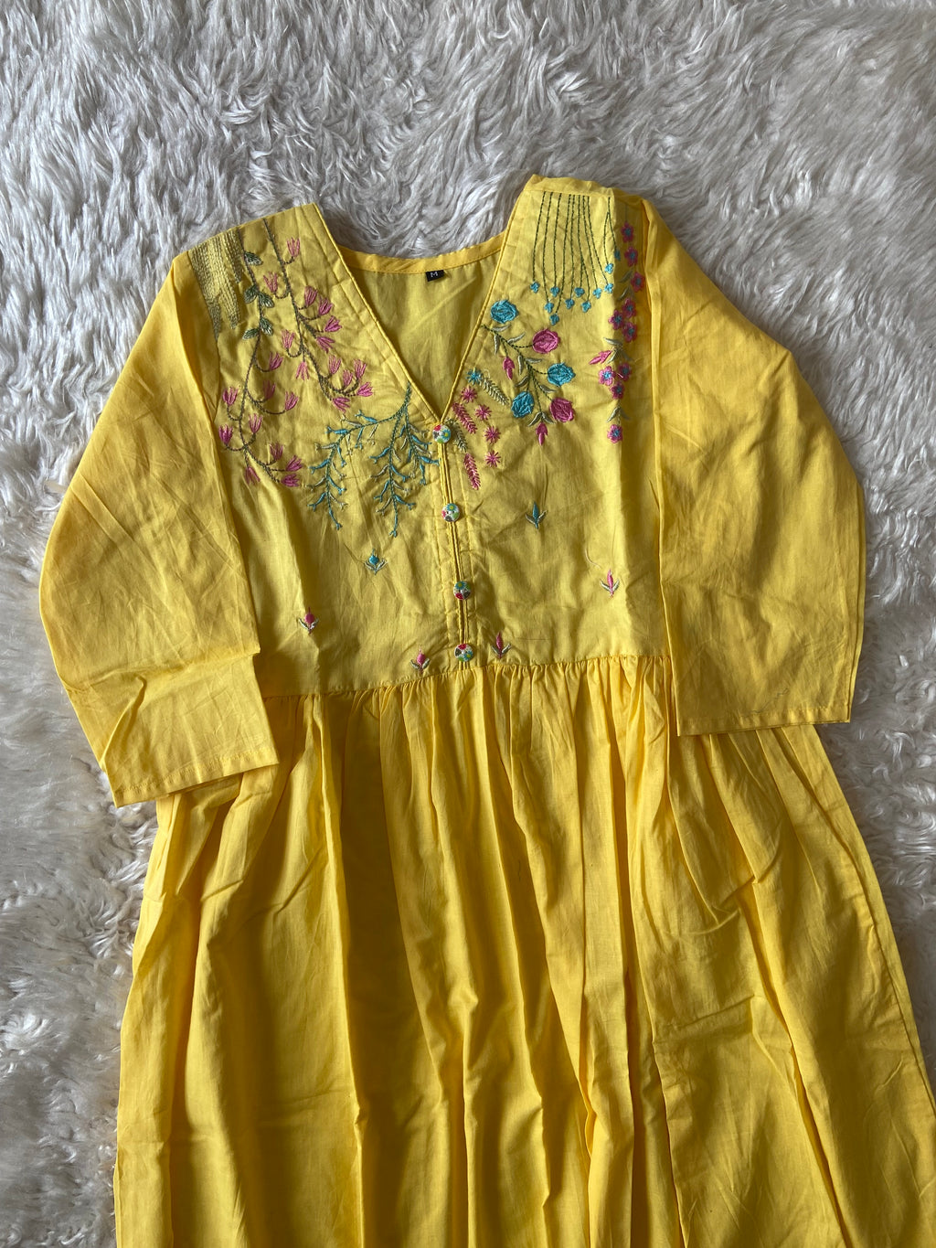 Cotton Thread Work Kurti Pant Set