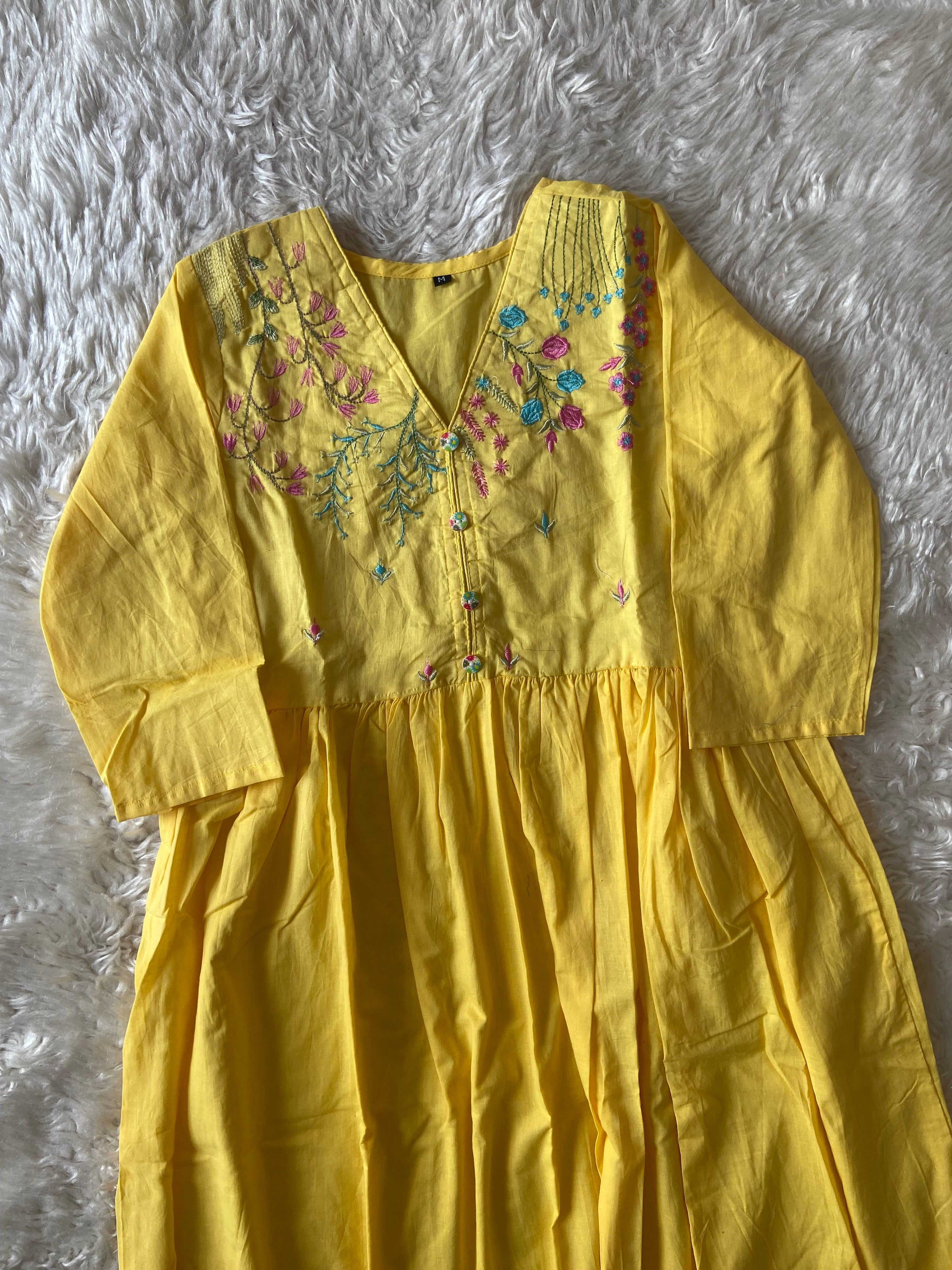 Cotton Thread Work Kurti Pant Set