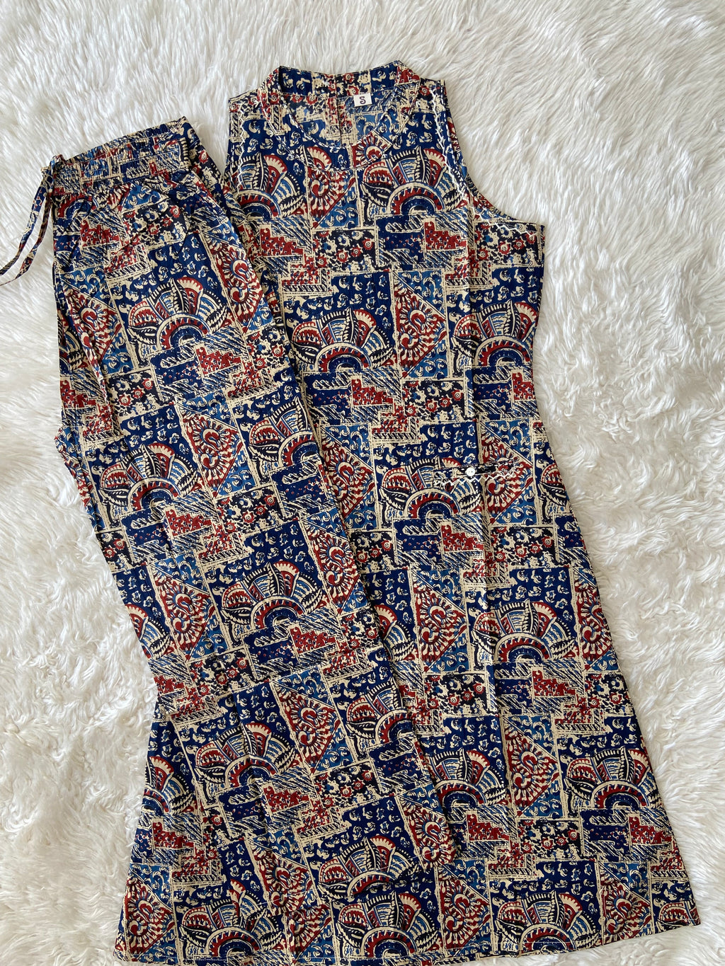 Pure Cotton Sleeveless Kurti Pant Set
