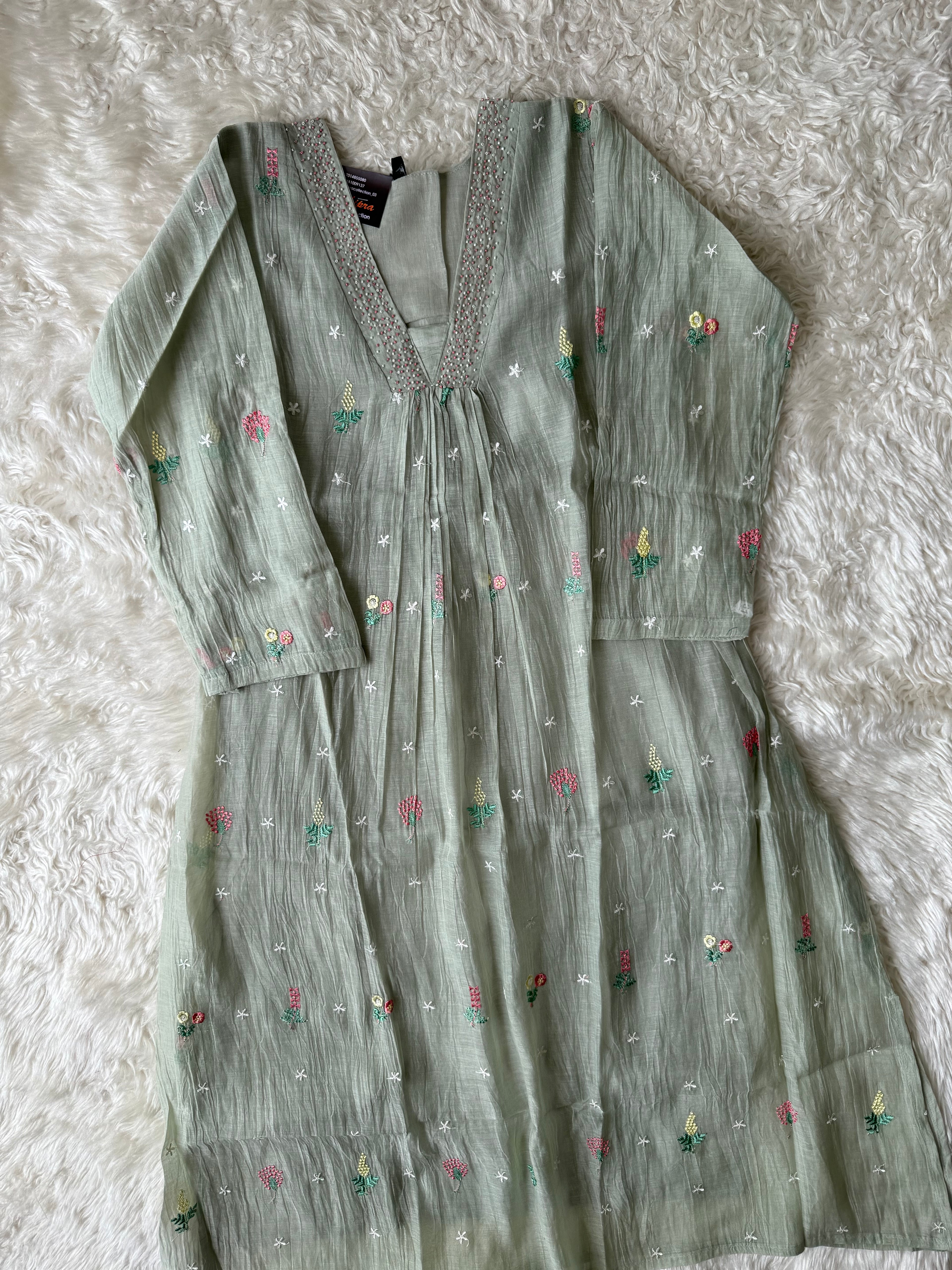 Pure Mul Chanderi Kurti Pant Dupatta Set