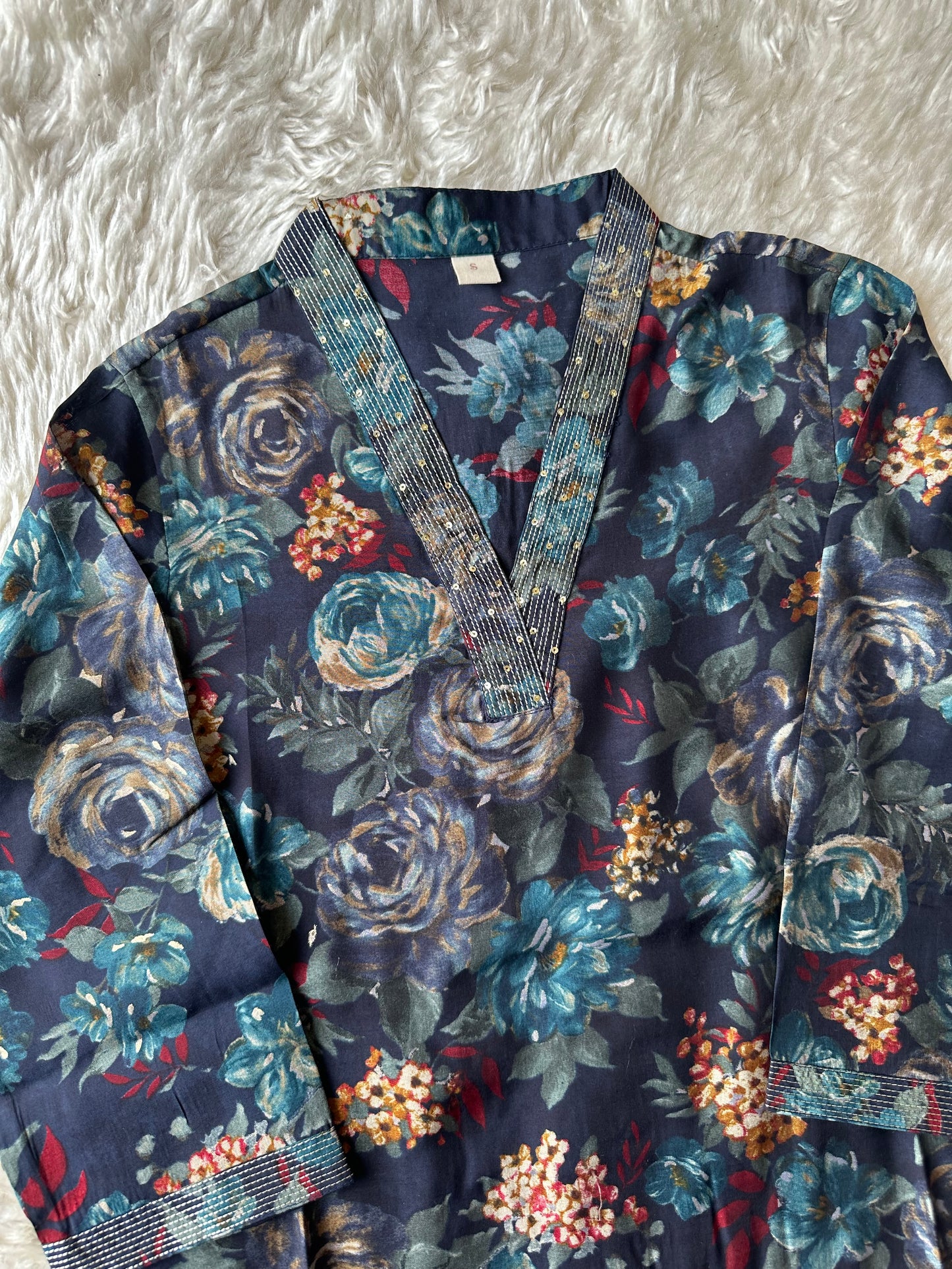 Pure Muslin Silk V-Neck kurti