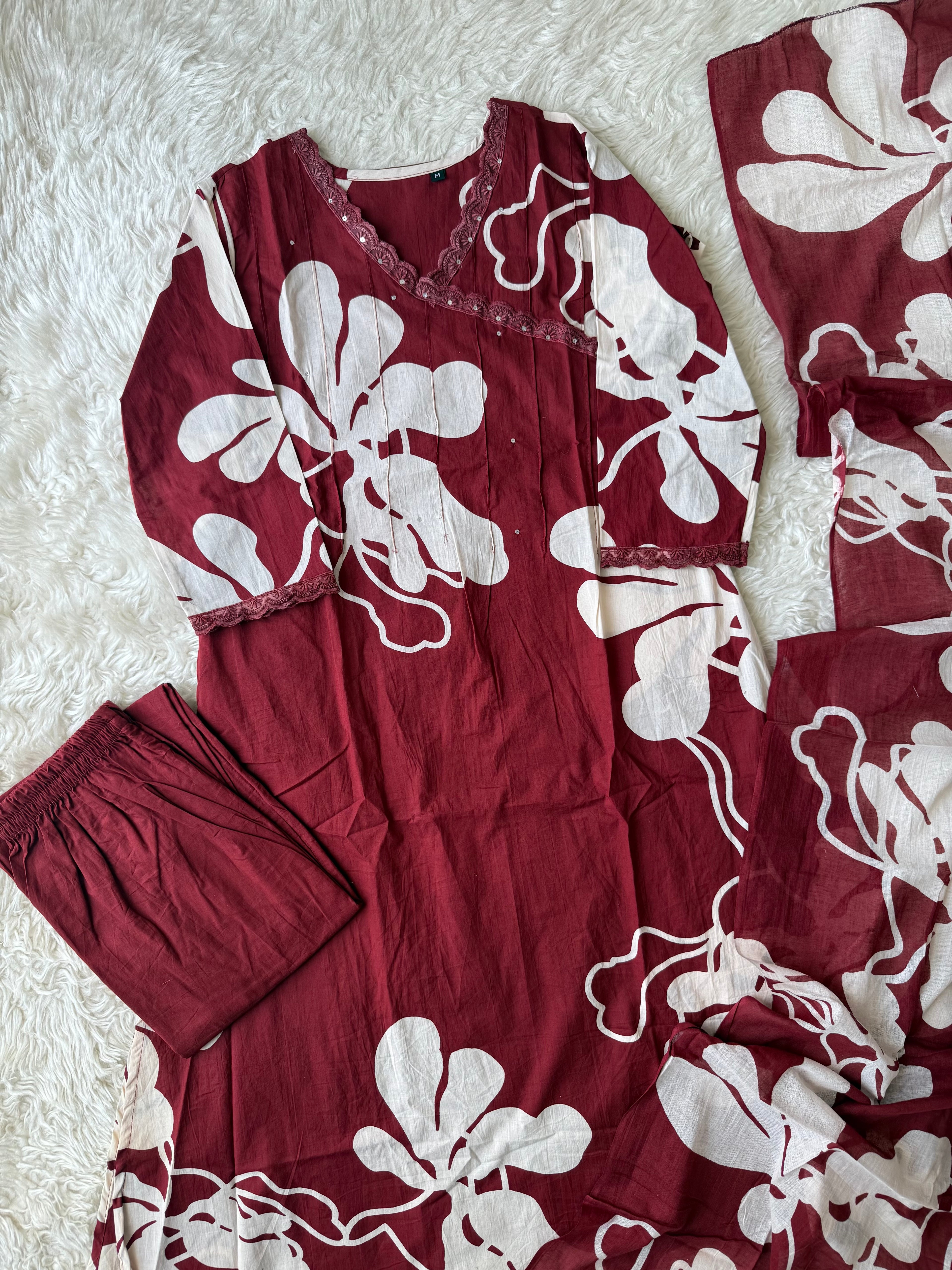 “Best Seller” Budget Friendly Kurti Pant Dupatta Set