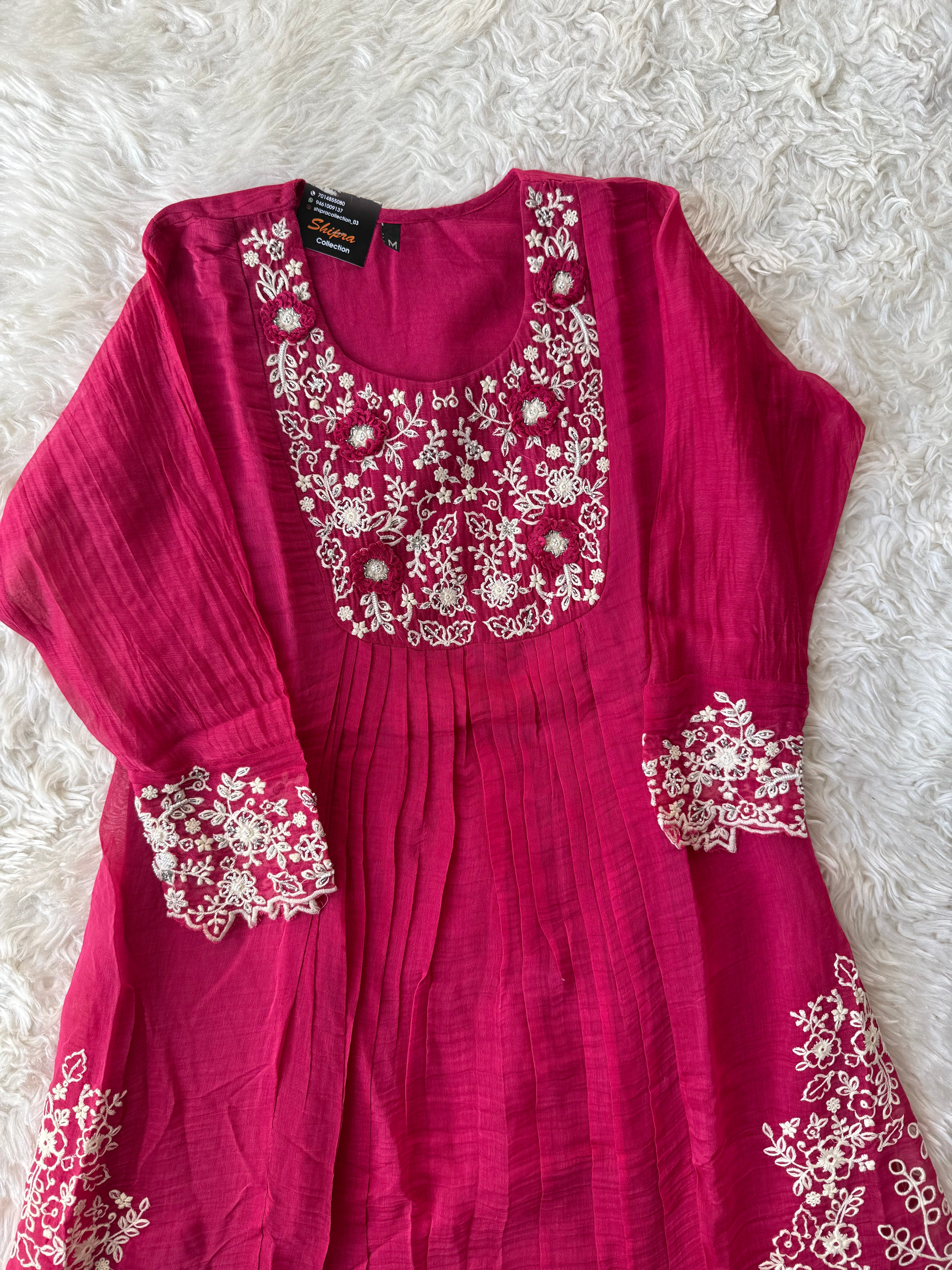 Mul Chanderi Kurti Pant Dupatta Set