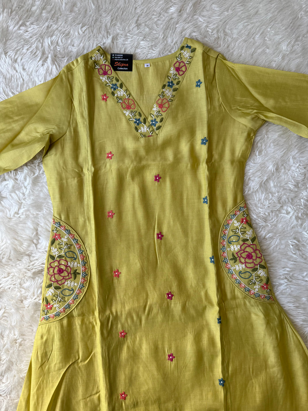 Mul Chanderi Kurti Pant Dupatta Set