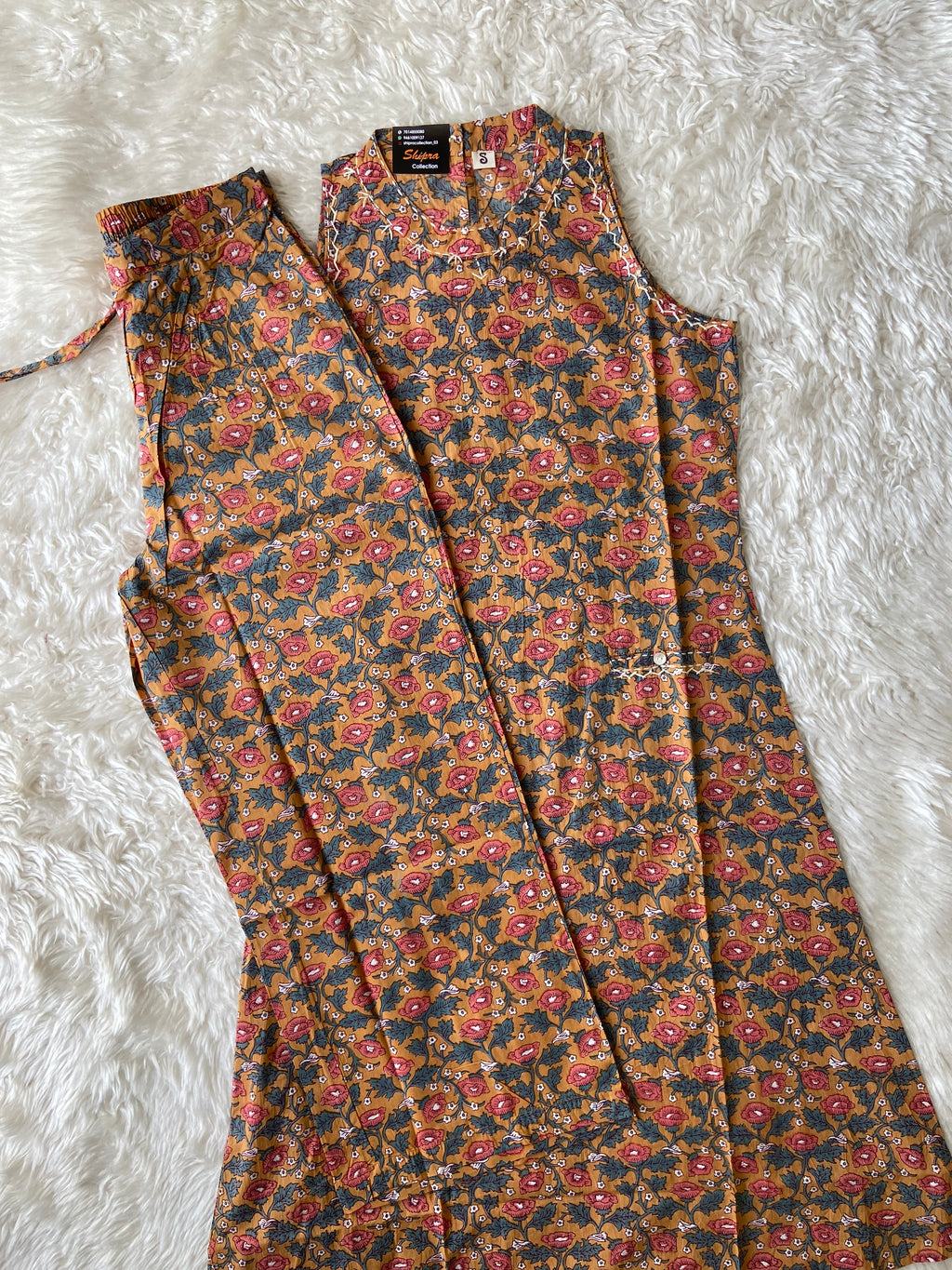 Pure Cotton Sleeveless Kurti Pant Set