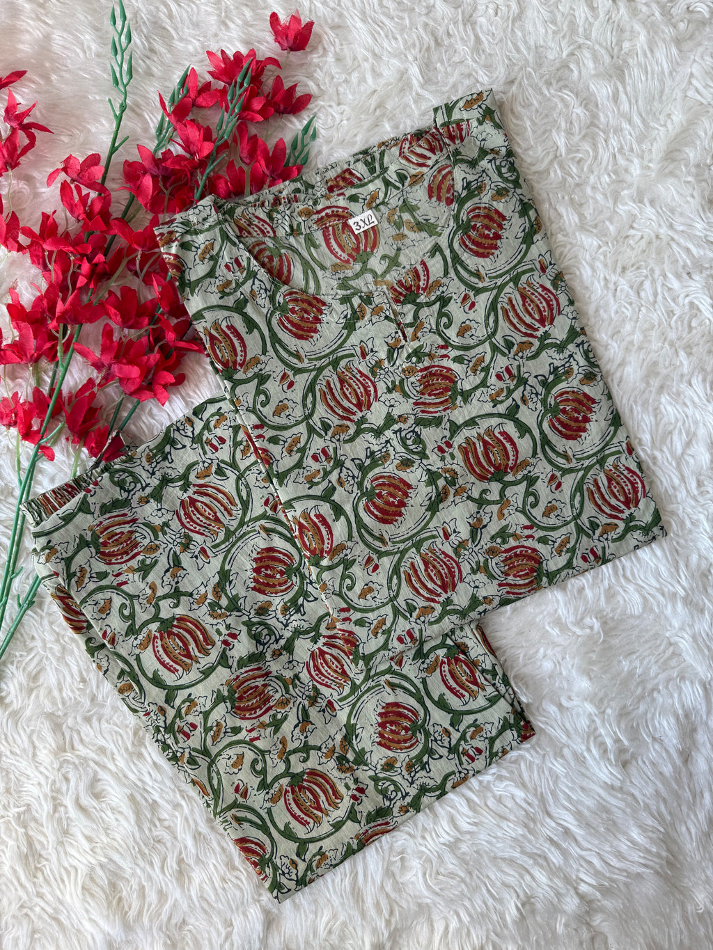 “Plus Size” Lounge Wear