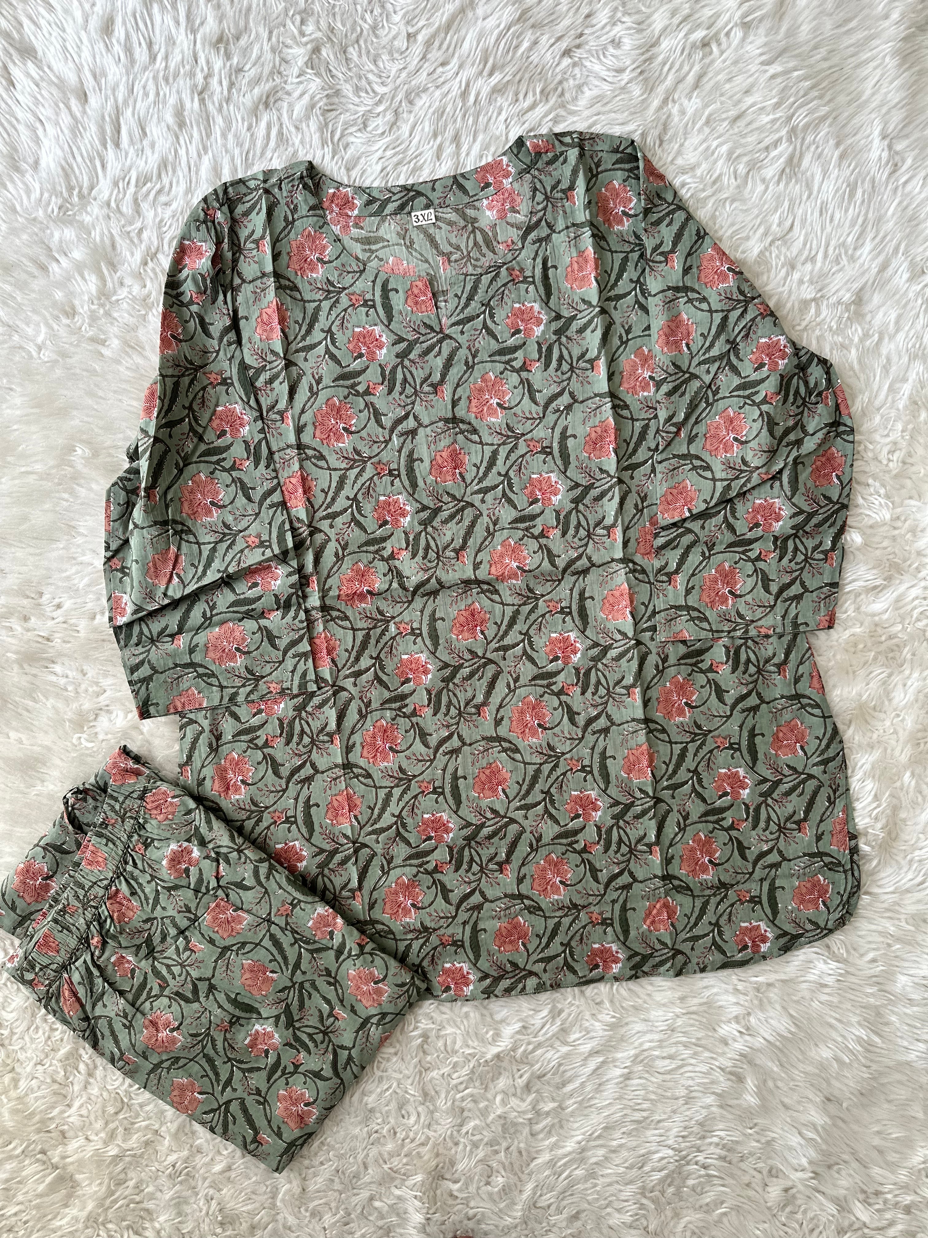 “Plus Size” Lounge Wear