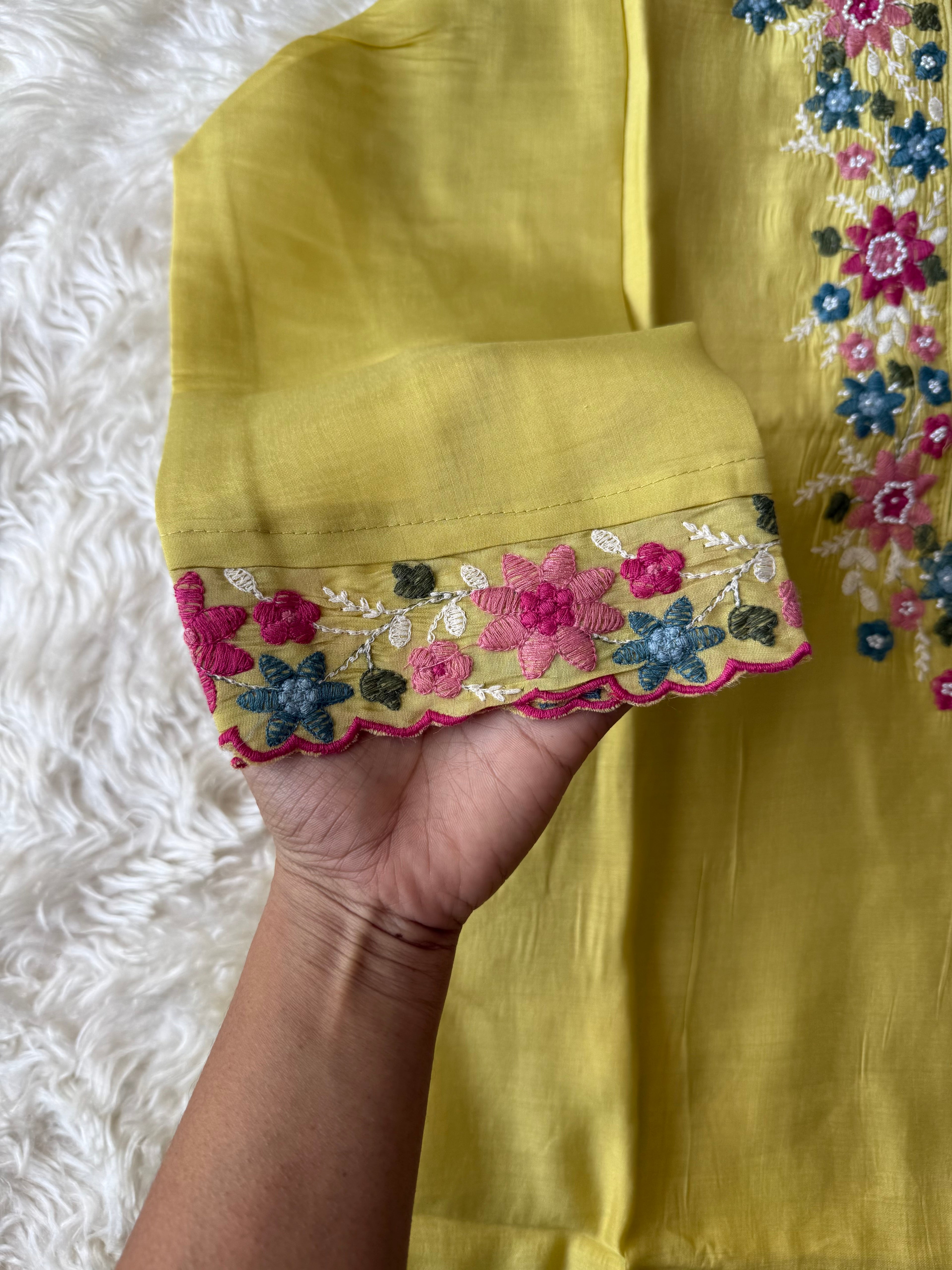 Mul Chanderi Kurti Pant Dupatta Set
