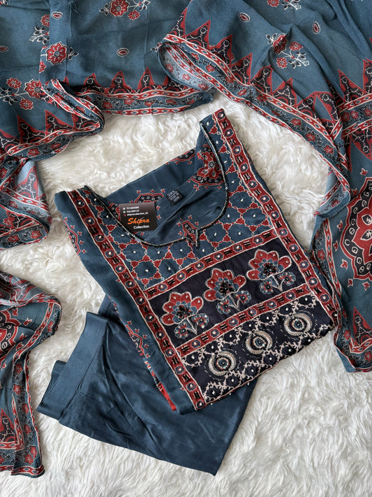 Crepe Silk Kurti Pant Dupatta Set